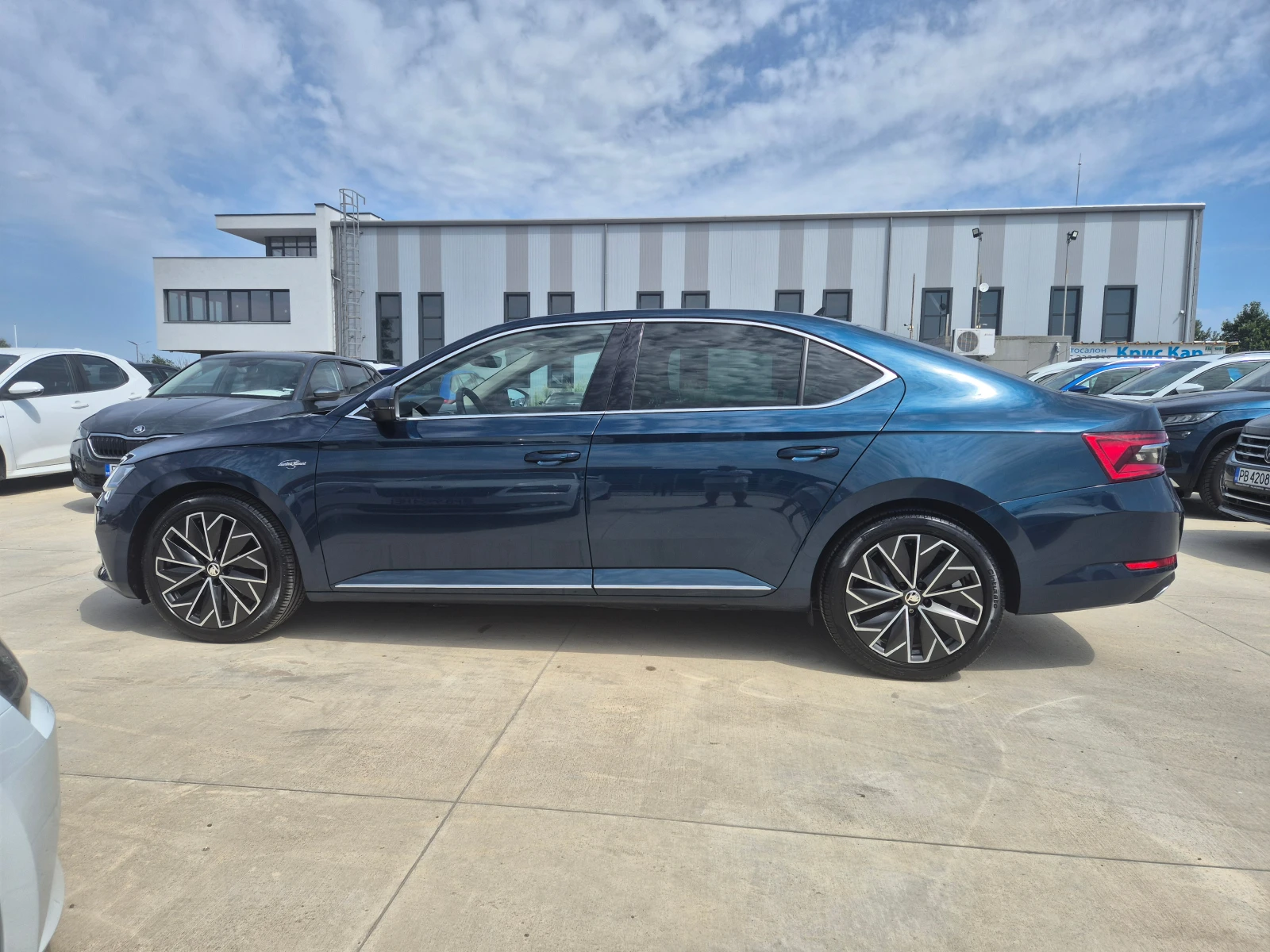 Skoda Superb L&K А/Т iV 218kc - изображение 2