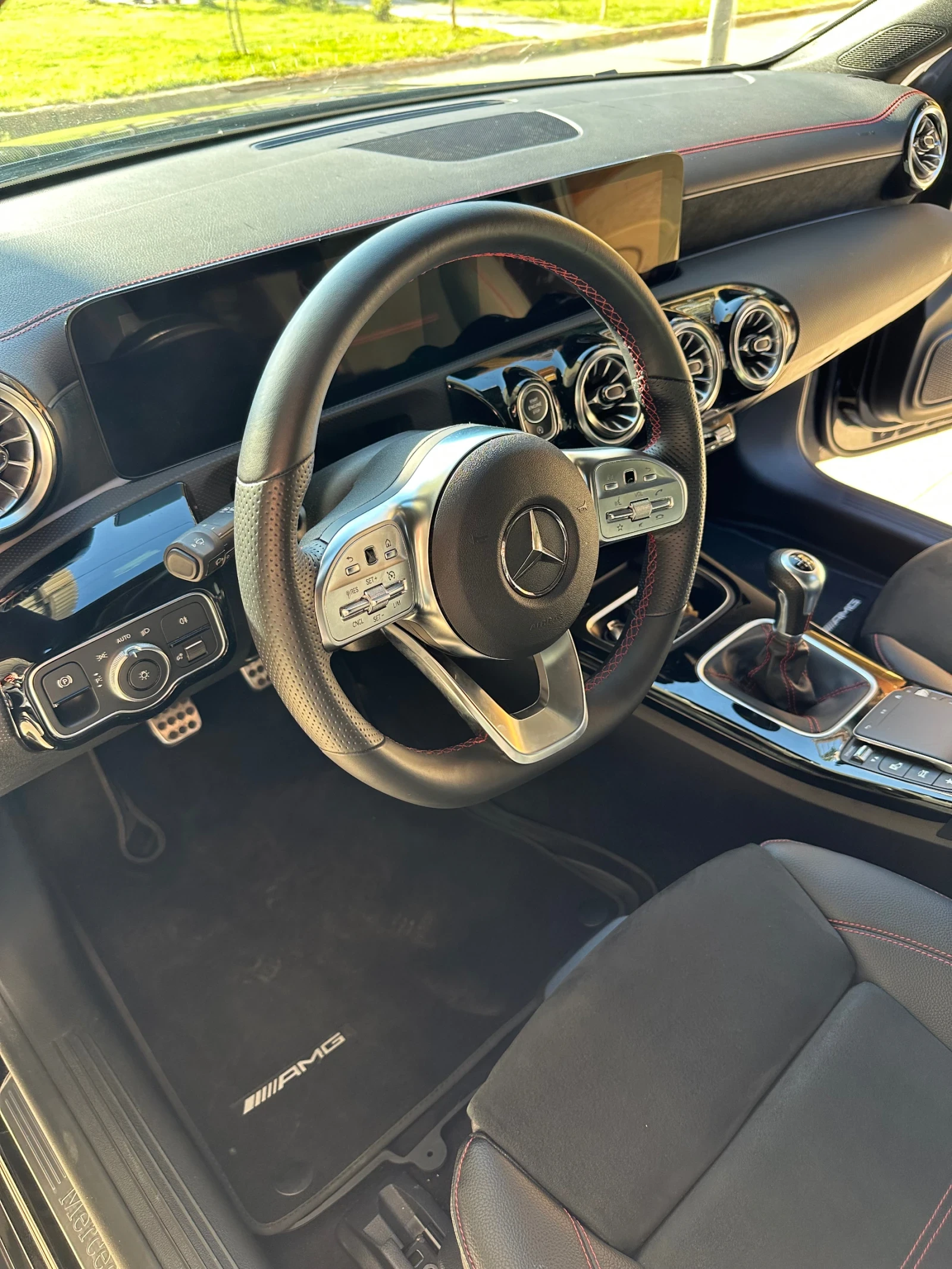 Mercedes-Benz CLA 200  - изображение 10