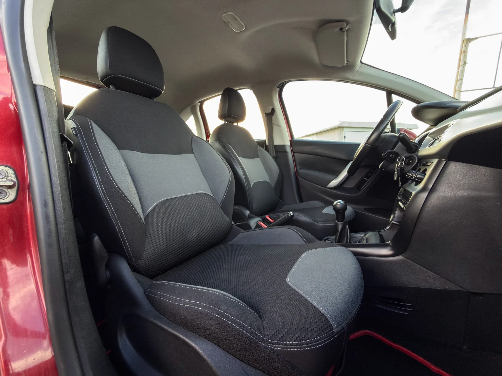 Citroen C3 1.4 HDI - изображение 10