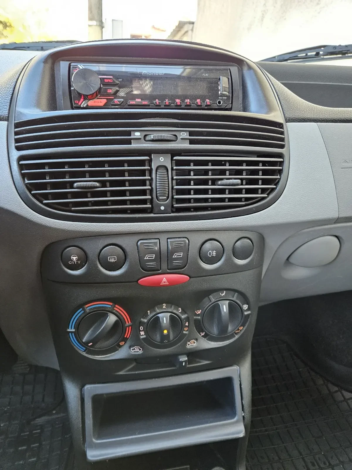 Fiat Punto 1.2i Klima/Gaz  | Mobile.bg   11