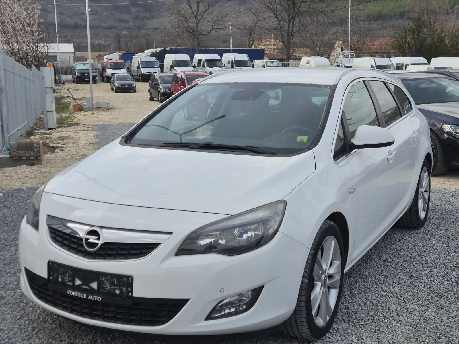 Opel Astra 1.4i SPORTS TOURER | Mobile.bg � ����������� 4