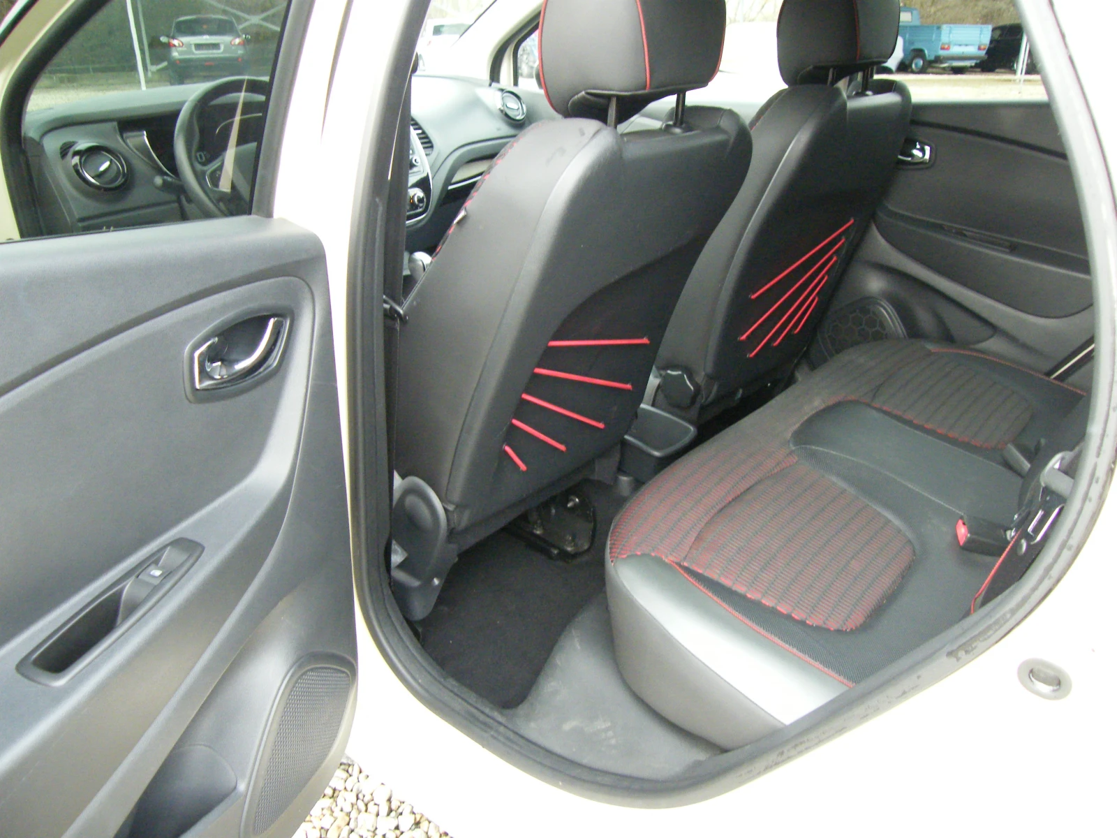 Renault Captur 1.5dci AVTOMATIK EURO 6B | Mobile.bg � ����������� 12