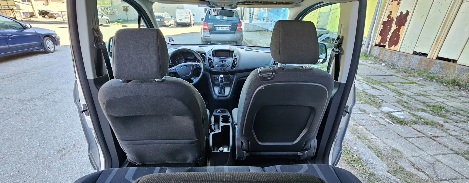 Ford Tourneo Connect, снимка 9 - Автомобили и джипове - 53814733