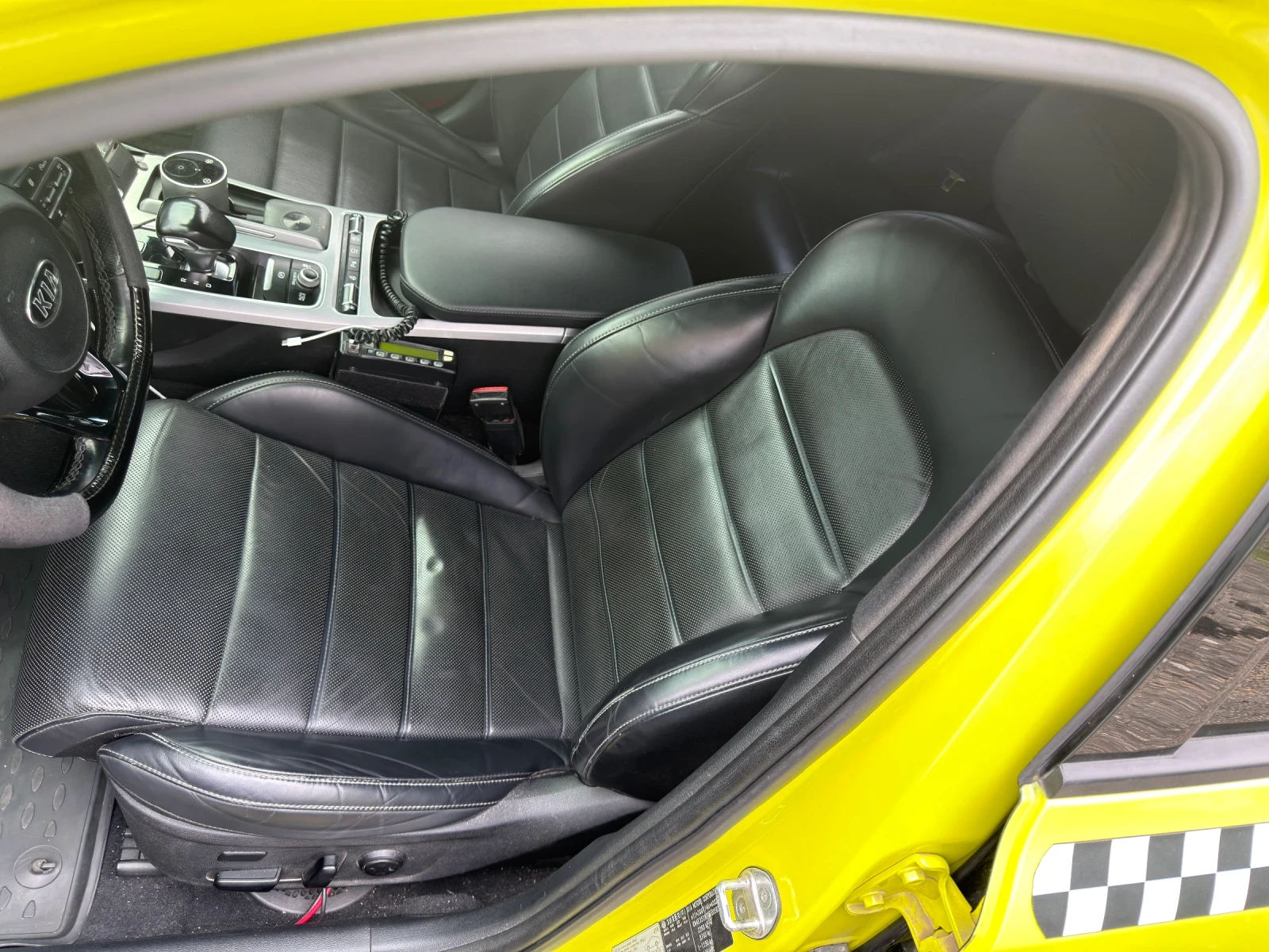 Kia Stinger, снимка 8 - Автомобили и джипове - 54412533