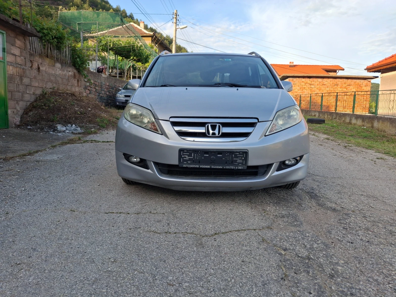 Honda Fr-v 1.7 gaz.5+ 1 mesta, снимка 4 - Автомобили и джипове - 54671116