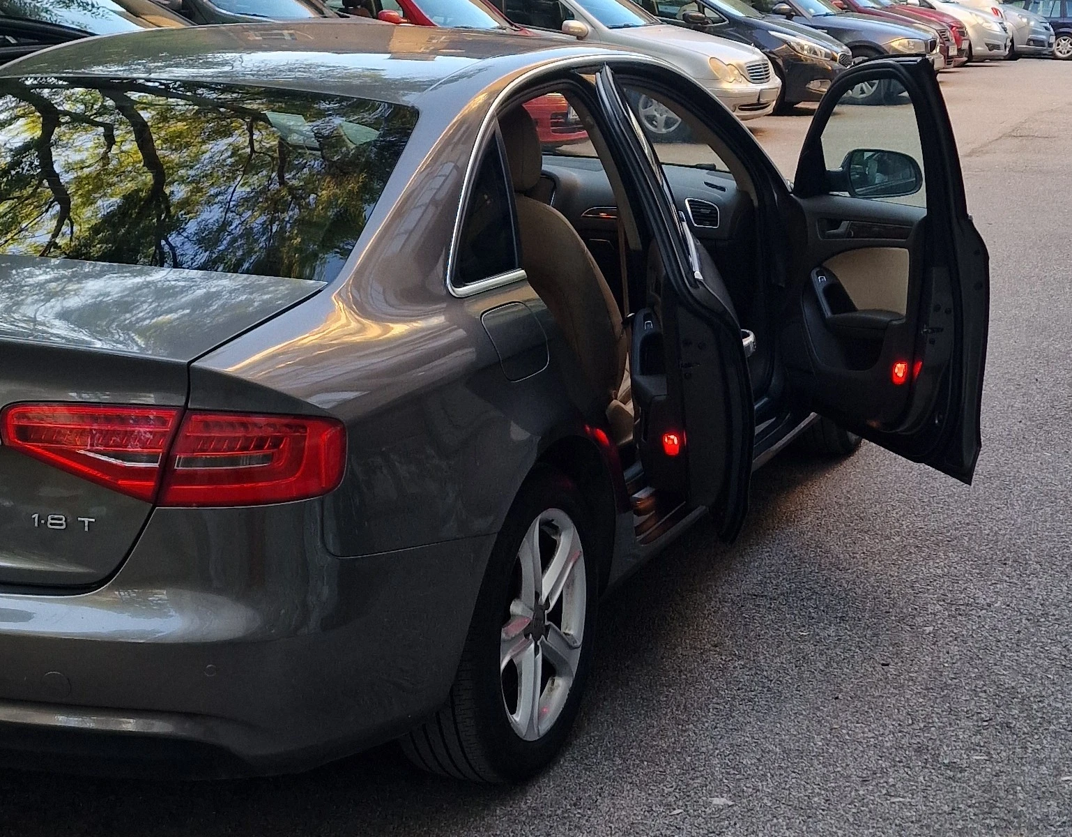 Audi A4 1.8 TFSI, снимка 3 - Автомобили и джипове - 54684242