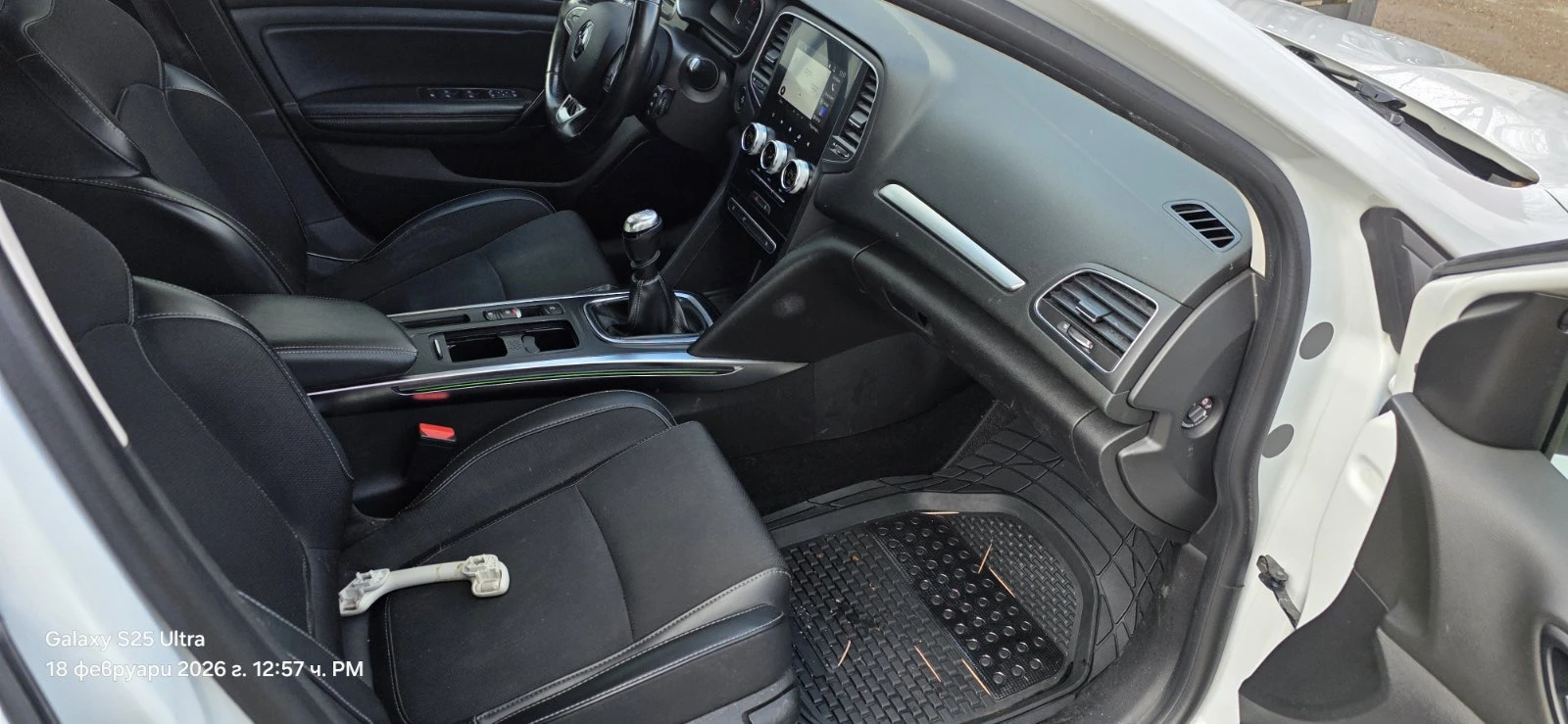 Renault Megane  Grandtour, снимка 7 - Автомобили и джипове - 54751297