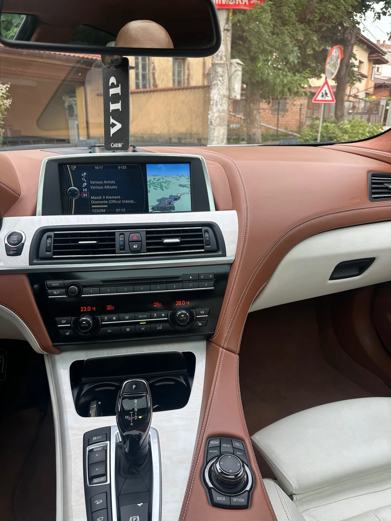BMW 650, снимка 12 - Автомобили и джипове - 54899559