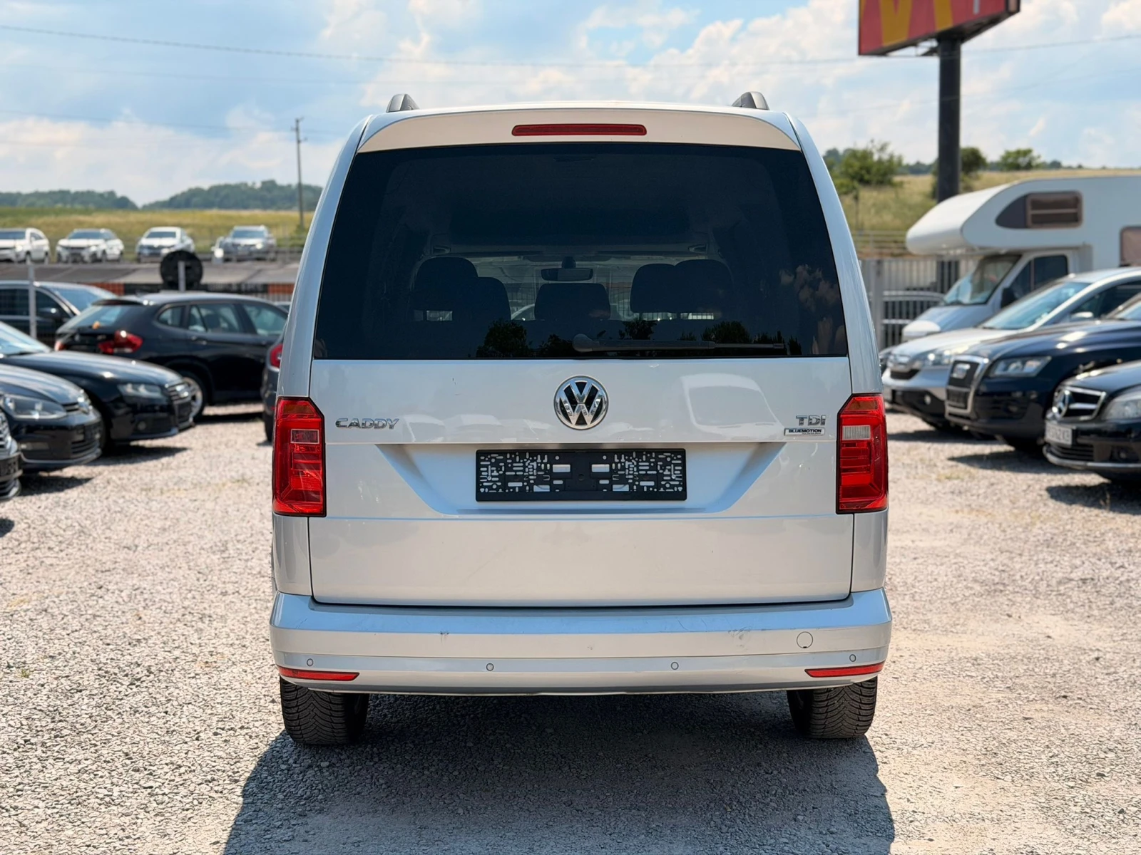VW Caddy 1.6TDI MAXI, снимка 8 - Автомобили и джипове - 55085260