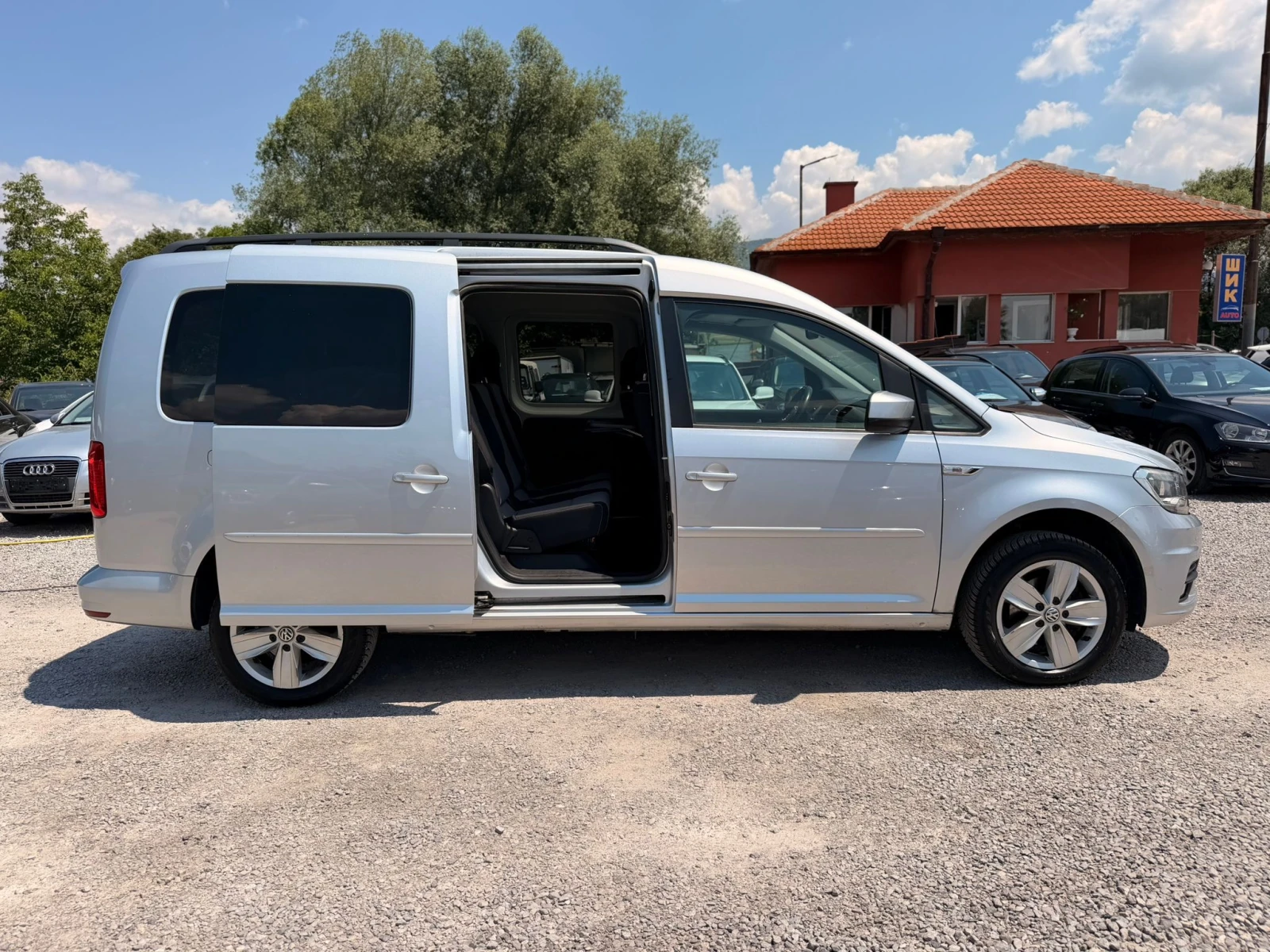 VW Caddy 1.6TDI MAXI, снимка 10 - Автомобили и джипове - 55085260