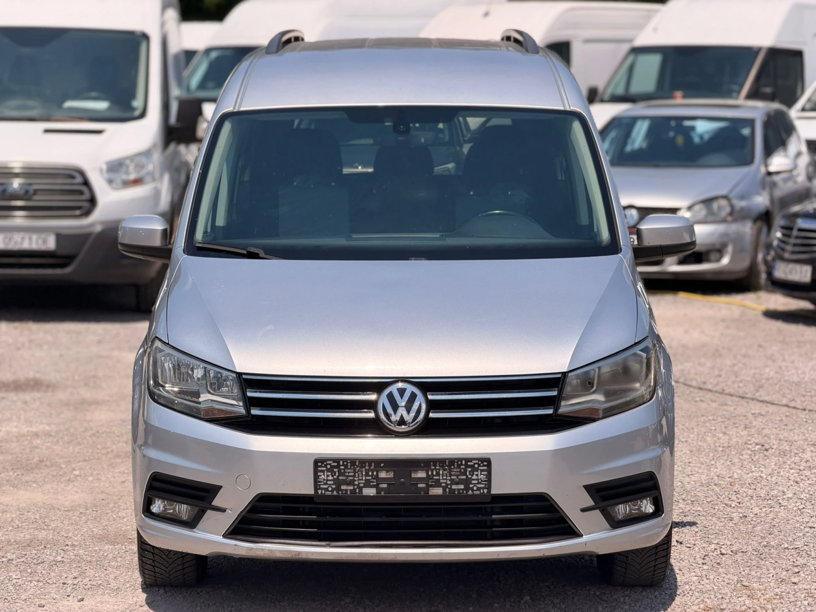 VW Caddy 1.6TDI MAXI, снимка 3 - Автомобили и джипове - 55085260