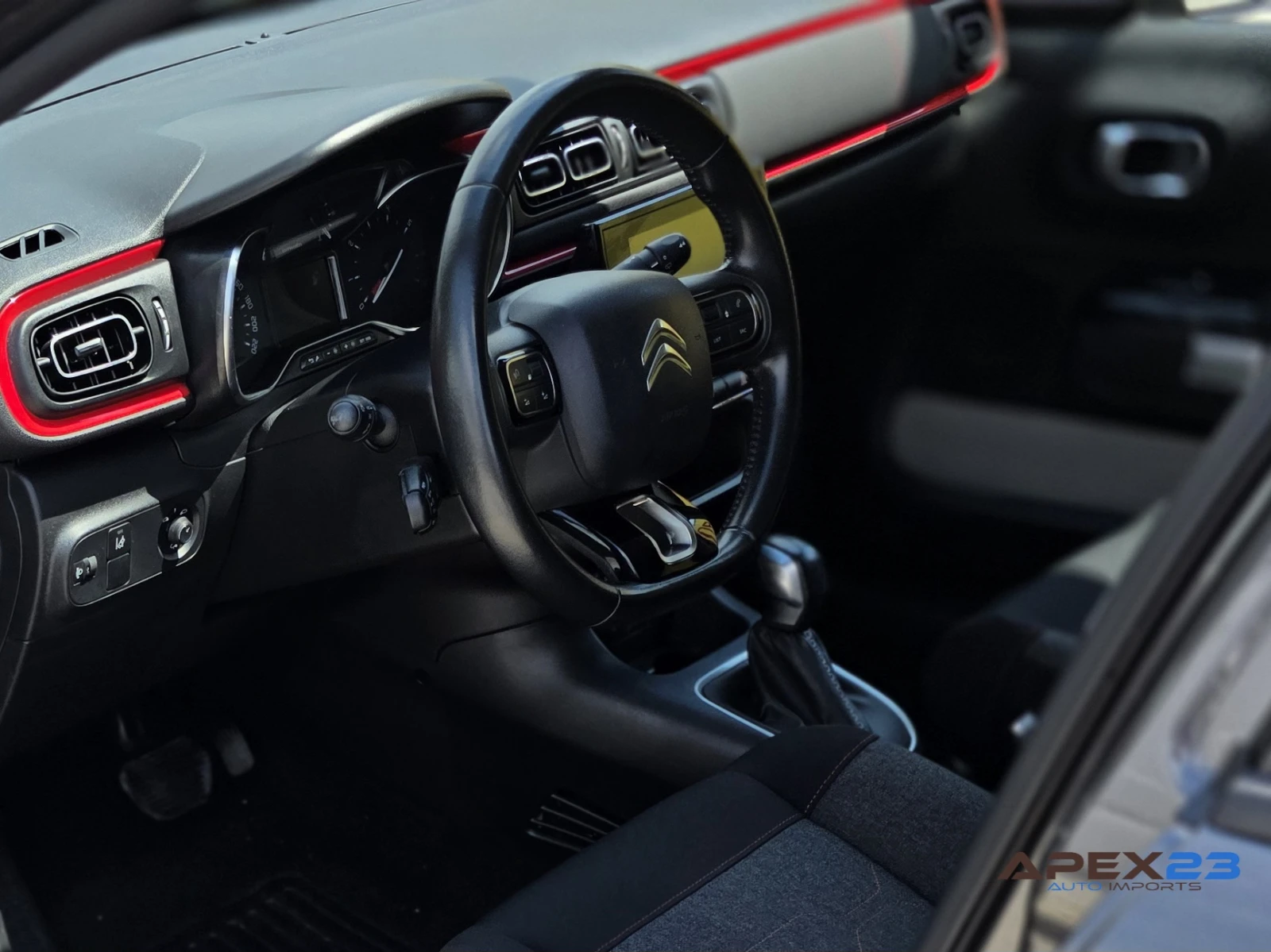 Citroen C3 Автоматична, SHINE 1.2 PURETECH 110 HP, снимка 5 - Автомобили и джипове - 55086870