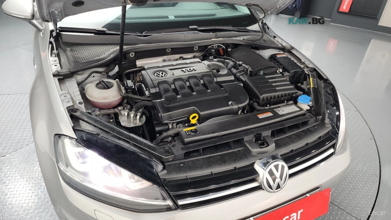 VW Golf * ПАНО* KEYLESS* Camera* ПОДГРЕВ* , снимка 6 - Автомобили и джипове - 55374574