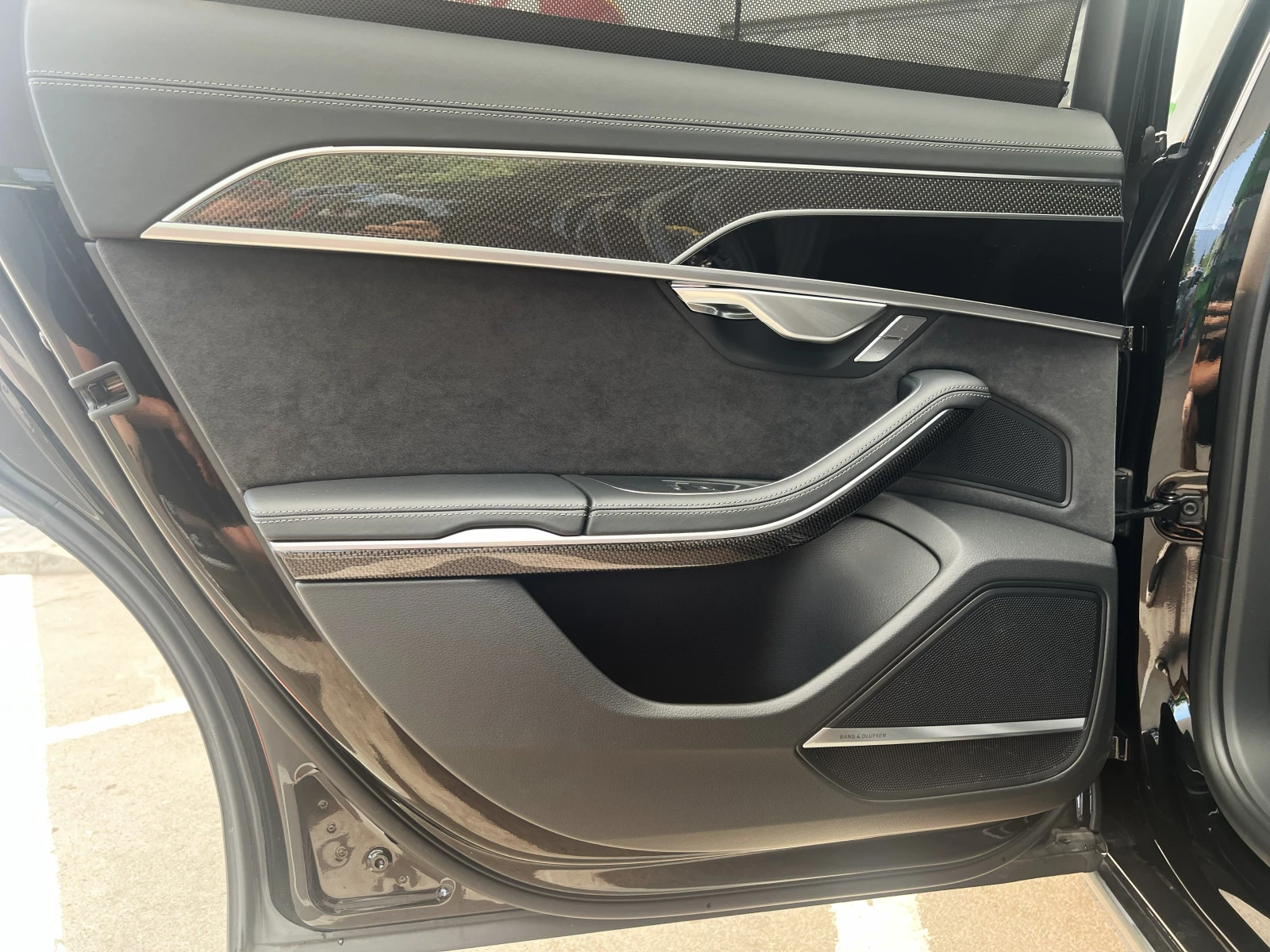 Audi S8 CARBON/ BLACK OPTIC / HUD / AIR / 360 / PANO / B&O, снимка 13 - Автомобили и джипове - 55530553