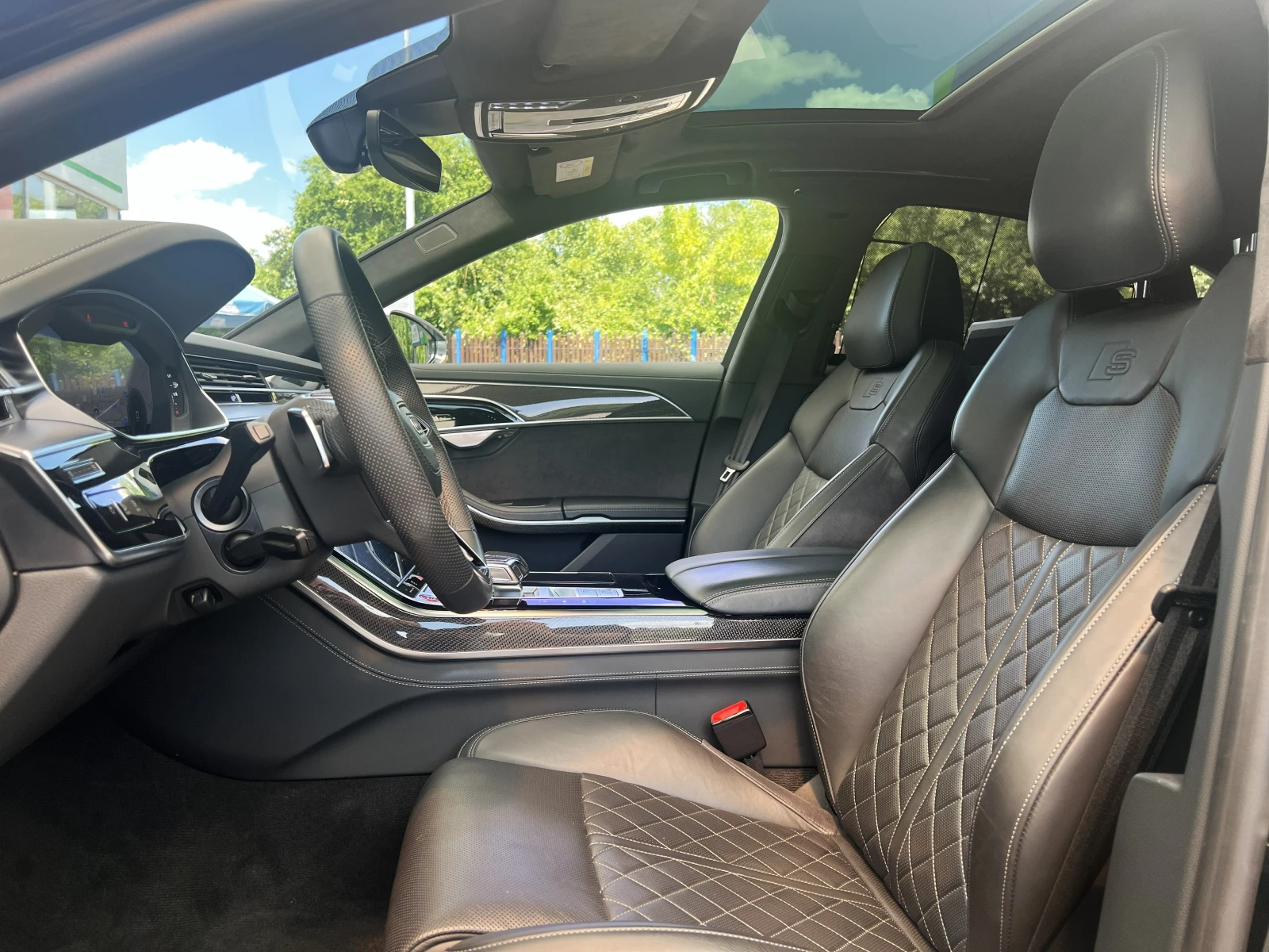 Audi S8 CARBON/ BLACK OPTIC / HUD / AIR / 360 / PANO / B&O, снимка 9 - Автомобили и джипове - 55530553