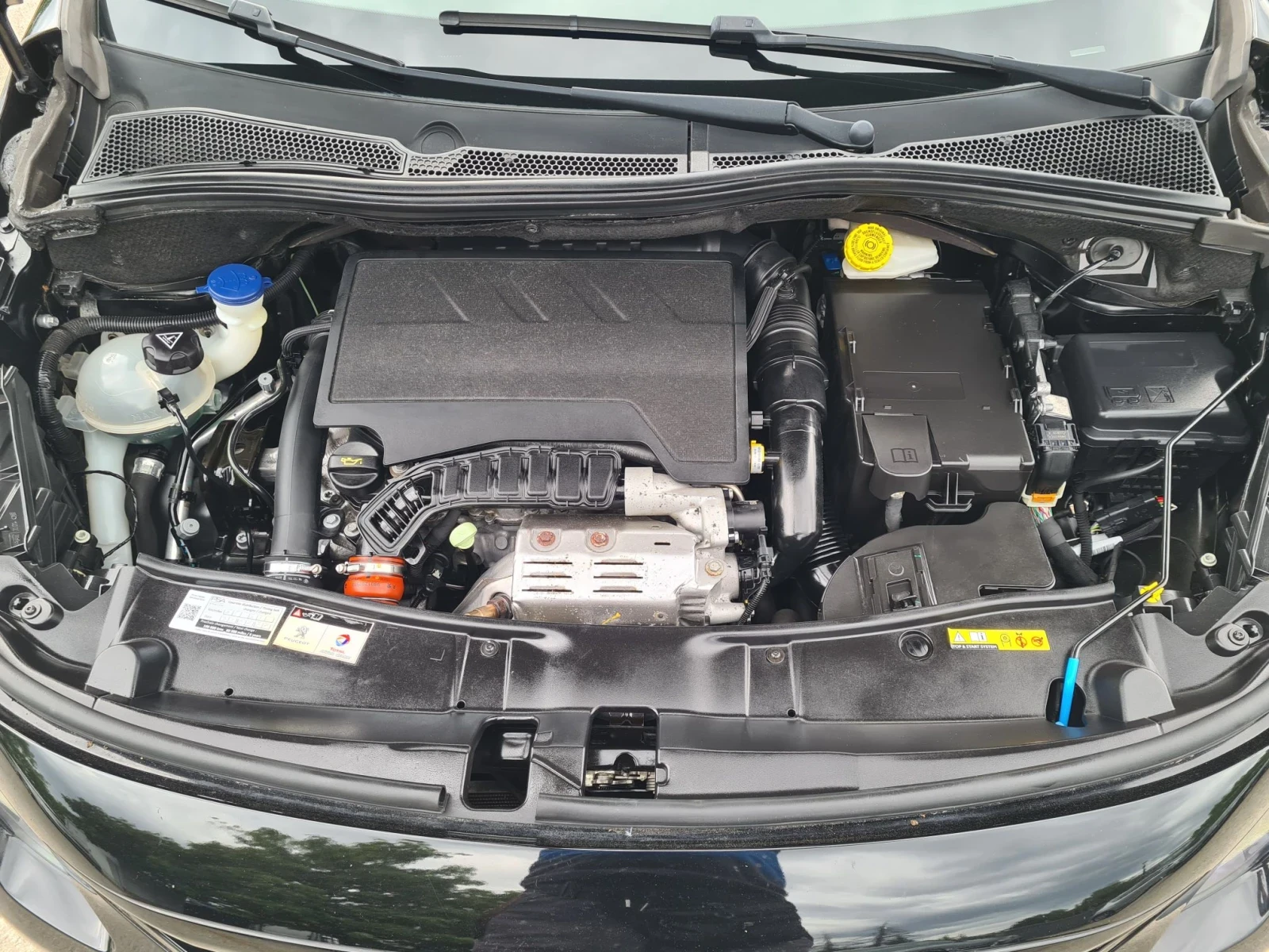 Peugeot 2008 1.2i 110p.s  GT-Line / EVRO 6b, снимка 16 - Автомобили и джипове - 55625034