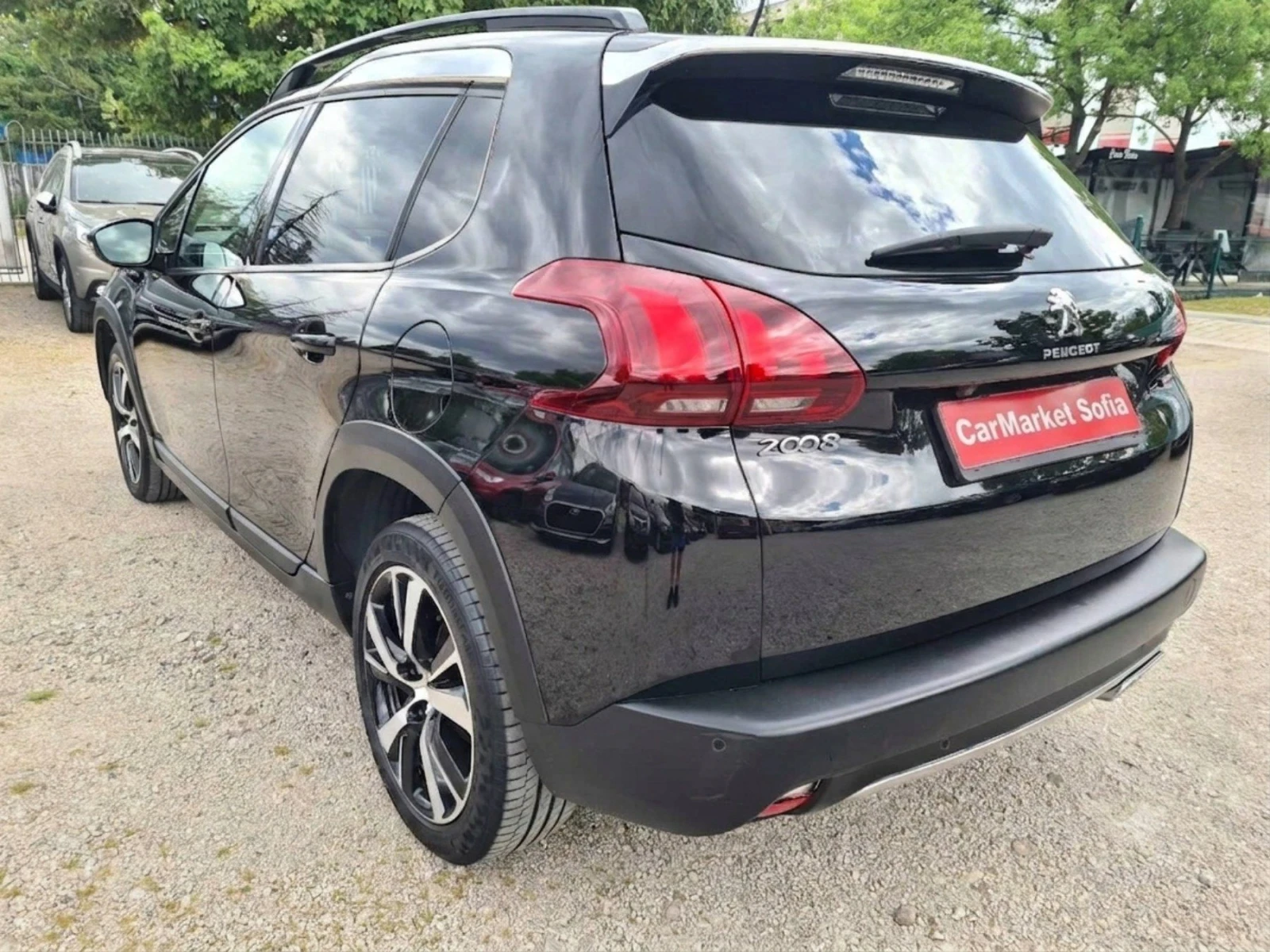 Peugeot 2008 1.2i 110p.s  GT-Line / EVRO 6b, снимка 7 - Автомобили и джипове - 55625034