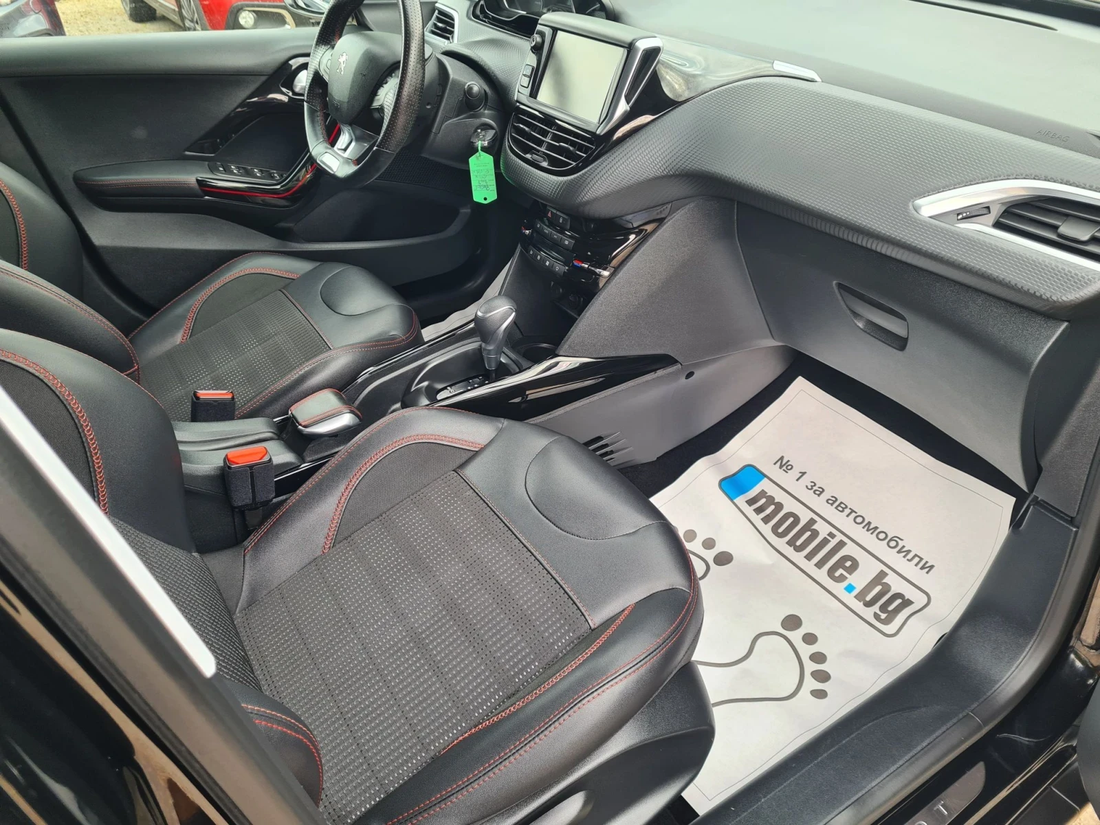 Peugeot 2008 1.2i 110p.s  GT-Line / EVRO 6b, снимка 12 - Автомобили и джипове - 55625034