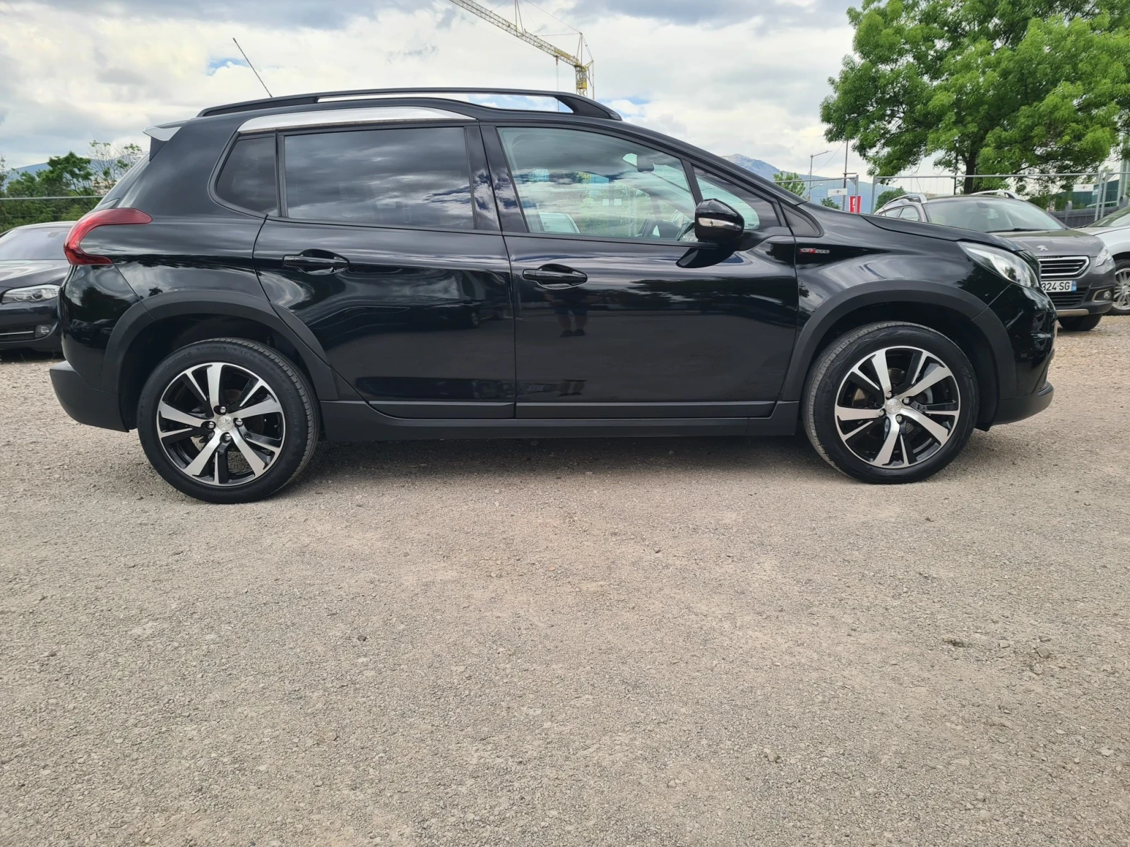 Peugeot 2008 1.2i 110p.s  GT-Line / EVRO 6b, снимка 4 - Автомобили и джипове - 55625034