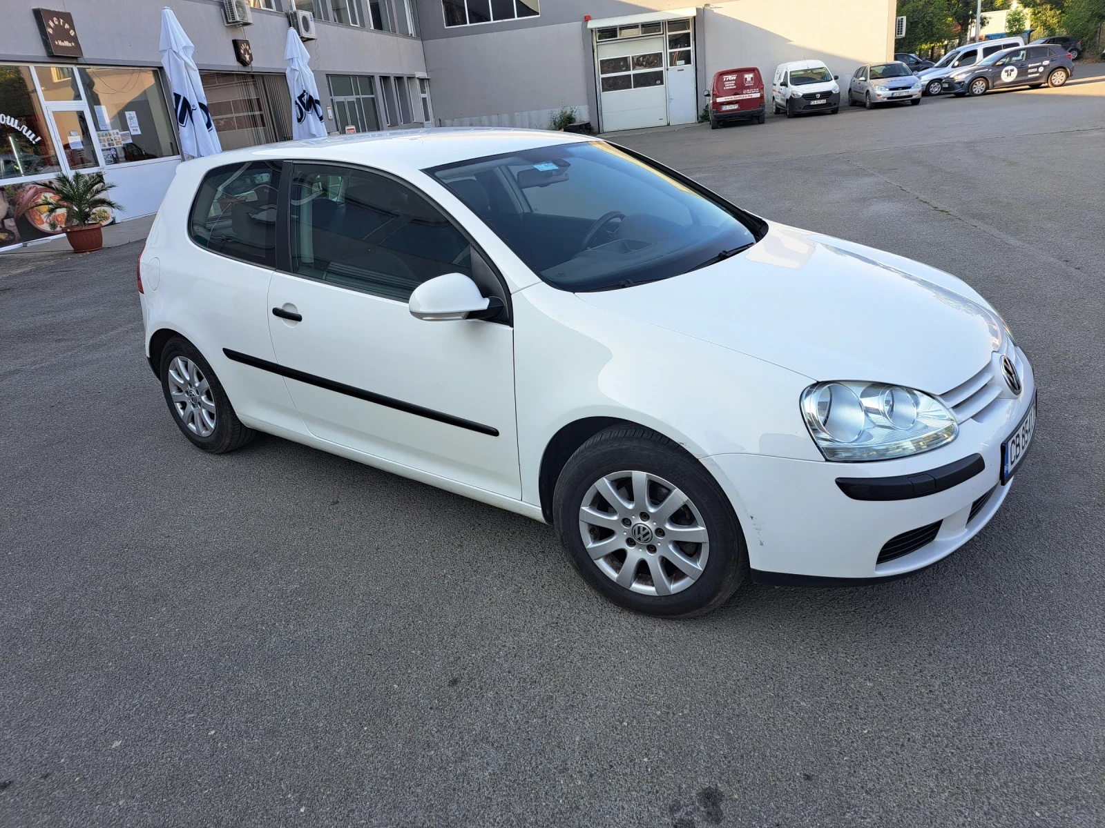 VW Golf, снимка 2 - Автомобили и джипове - 55658351
