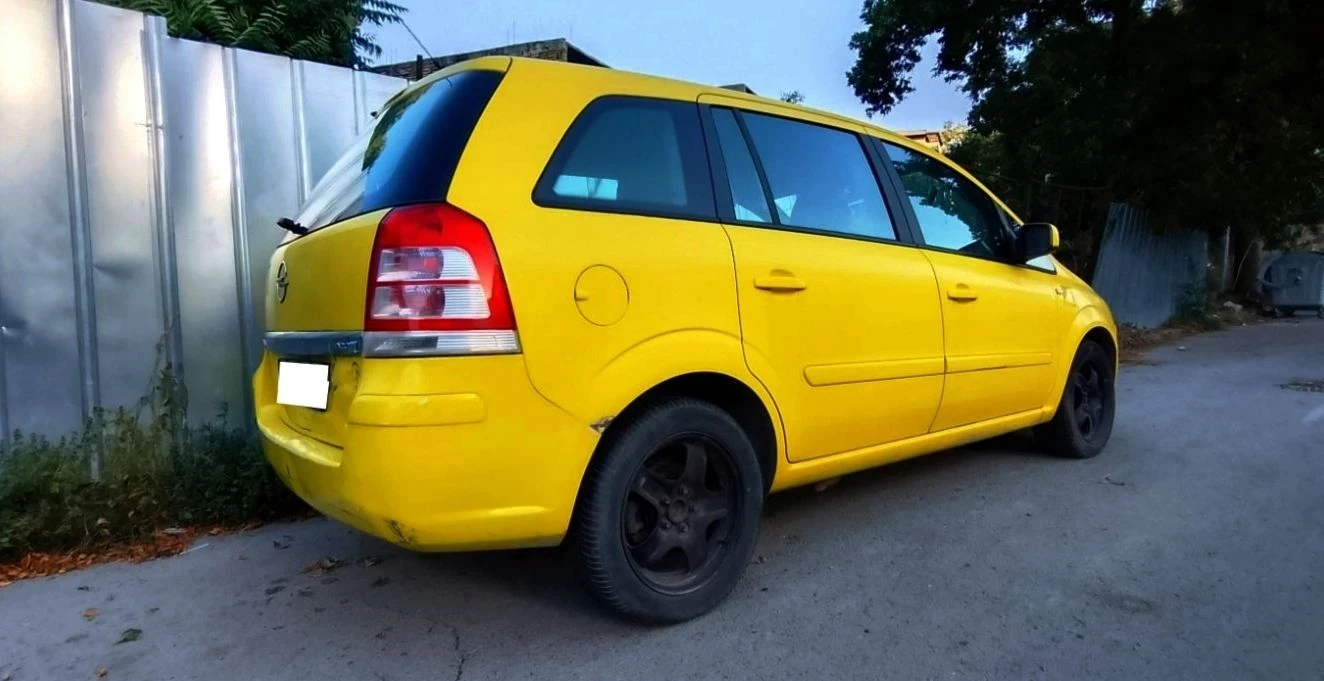 Opel Zafira, снимка 3 - Автомобили и джипове - 55904849