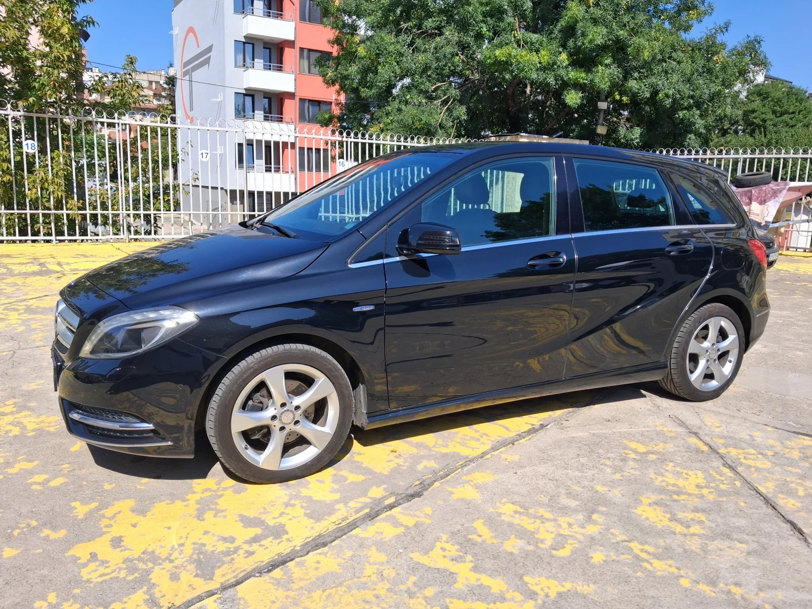 Mercedes-Benz 180, снимка 7 - Автомобили и джипове - 55928736