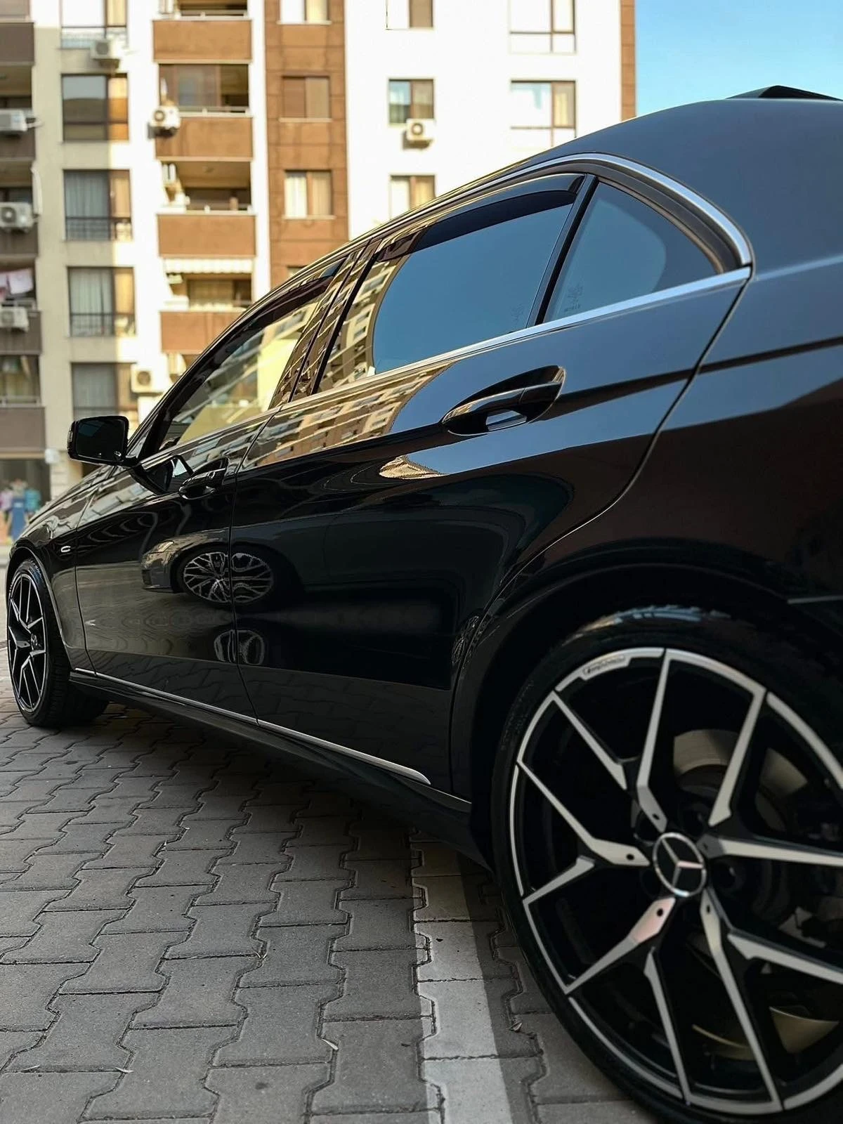 Mercedes-Benz E 400 Edition E, снимка 6 - Автомобили и джипове - 56233930