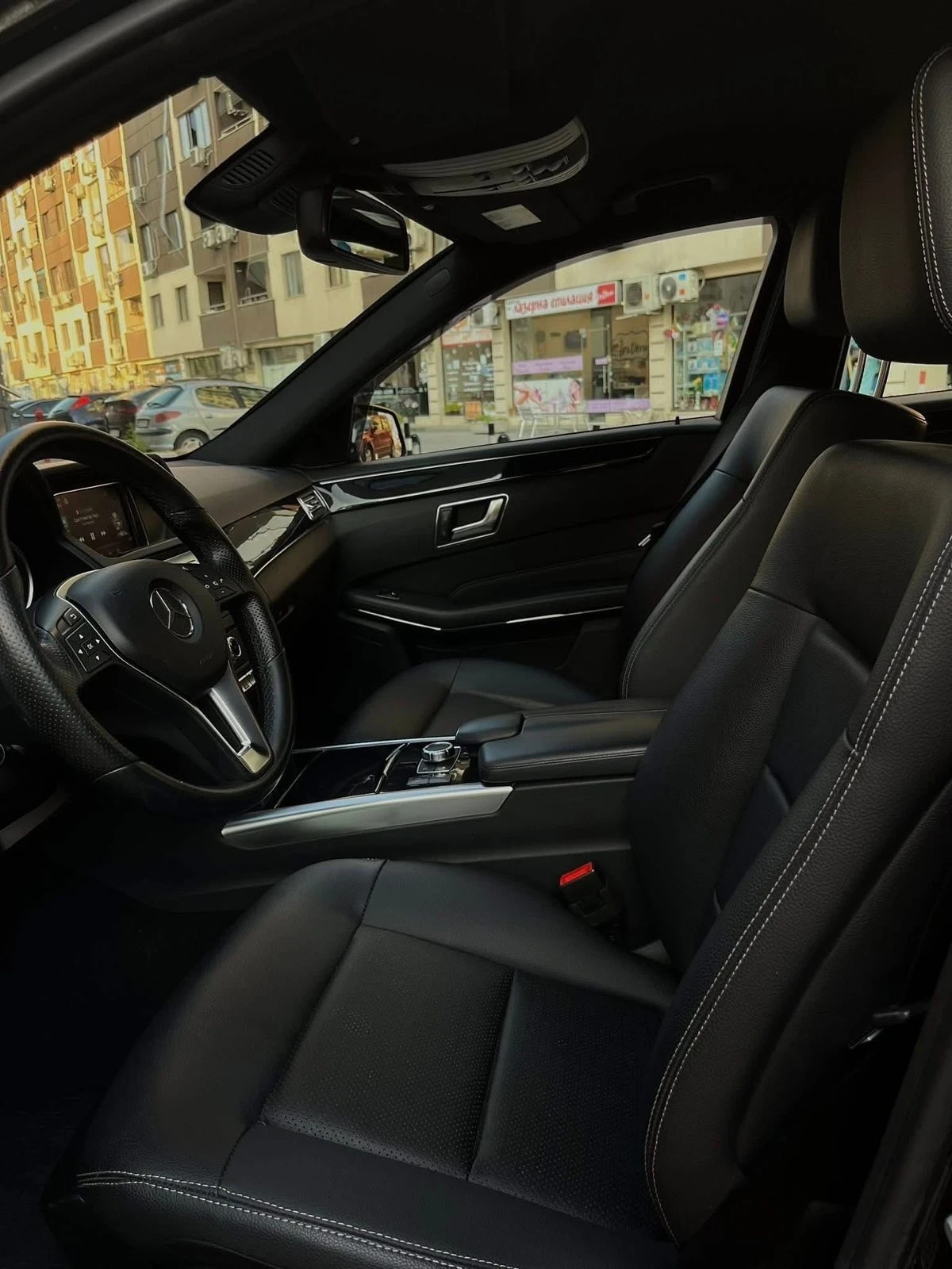 Mercedes-Benz E 400 Edition E, снимка 7 - Автомобили и джипове - 56233930