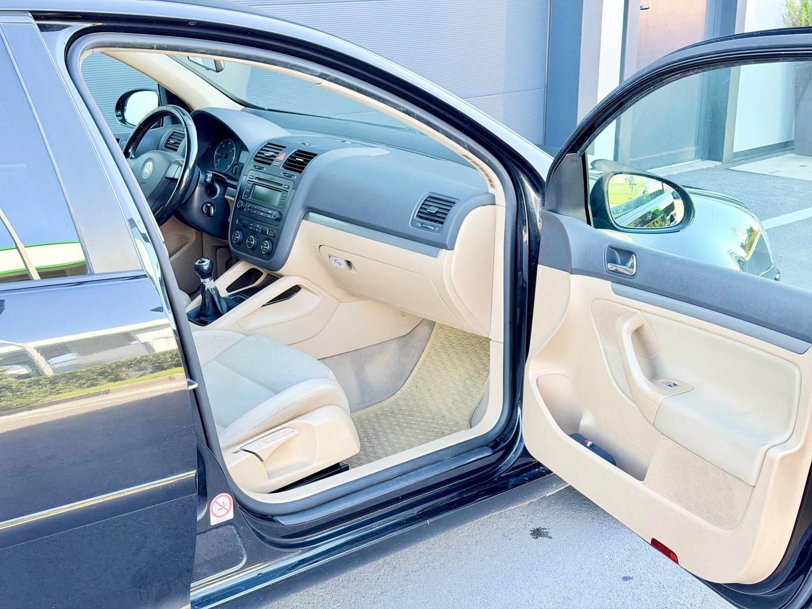VW Golf, снимка 8 - Автомобили и джипове - 56696957