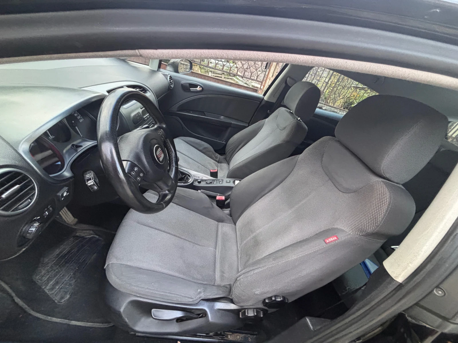 Seat Leon, снимка 6 - Автомобили и джипове - 56721525