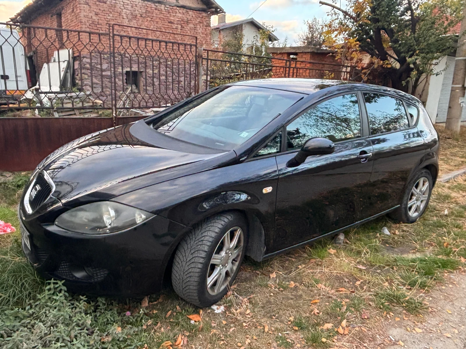 Seat Leon, снимка 2 - Автомобили и джипове - 56721525