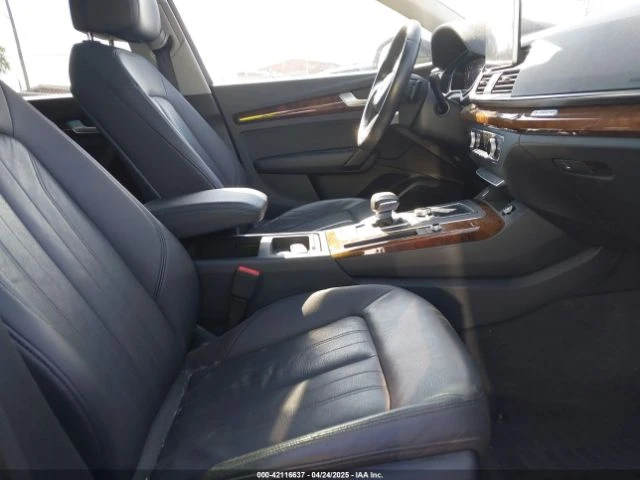 Audi Q5 PREMIUM/2.0T TECH PREMIUM* КРАЙНА ЦЕНА - изображение 6