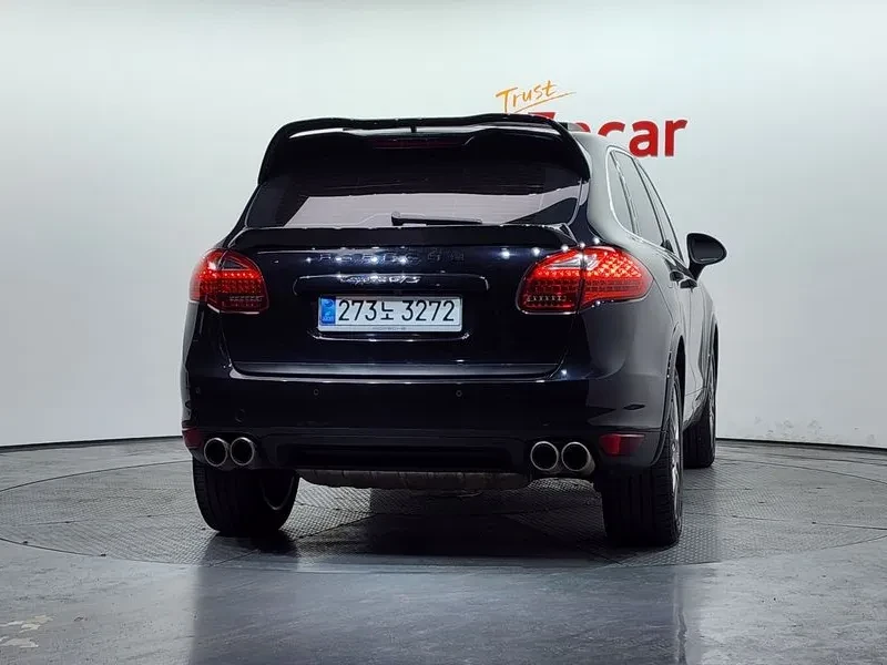 Porsche Cayenne 4.8 S 958, снимка 7 - Автомобили и джипове - 54911640