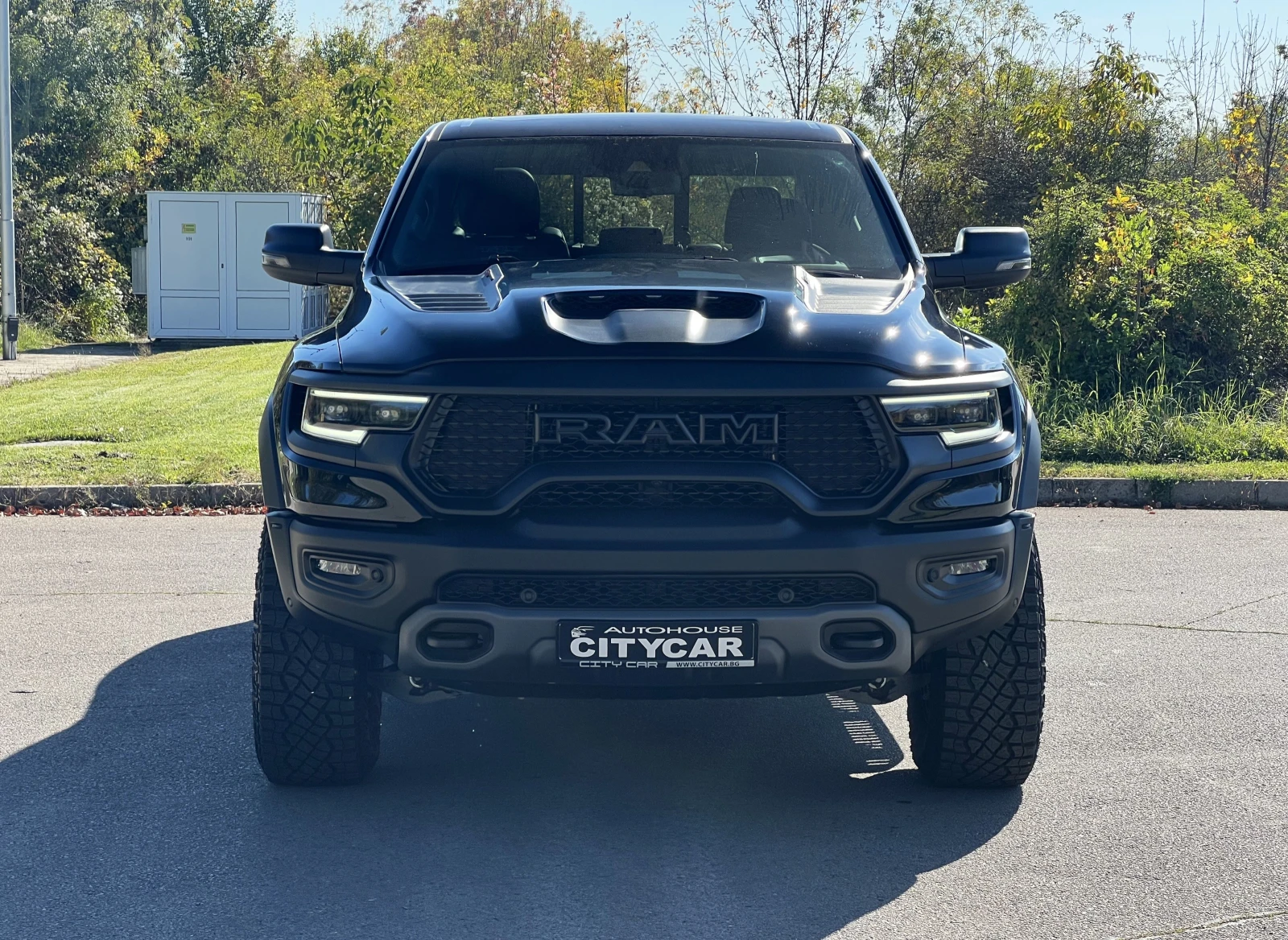 Dodge RAM 1500 TRX 6.2 SUPERCHARGED/CARBON/H&K/360/HEAD UP/PANO/ - изображение 2