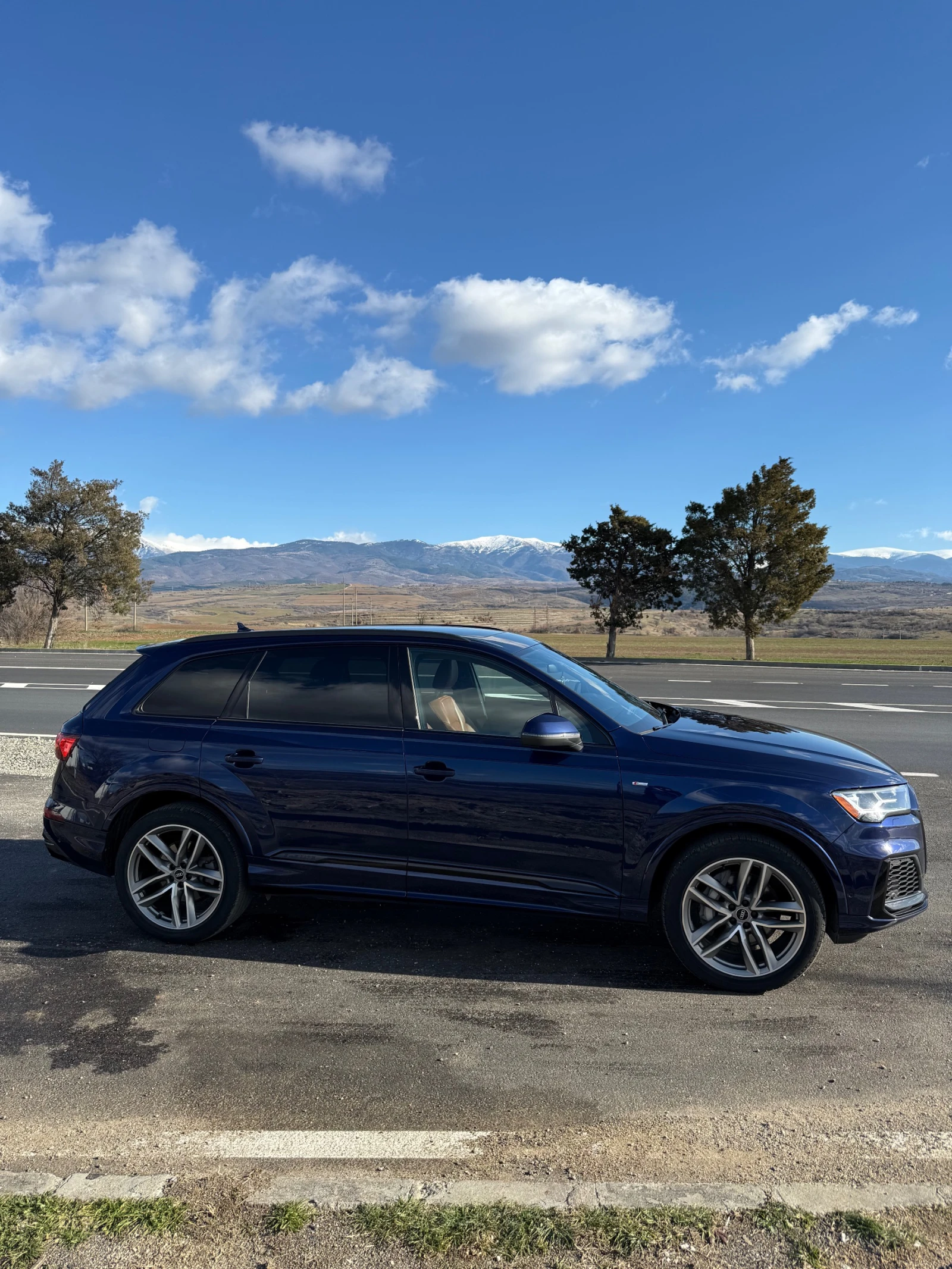 Audi Q7 Progressiv 55 TFSI quattro* Black Optics* S-LINE - изображение 3