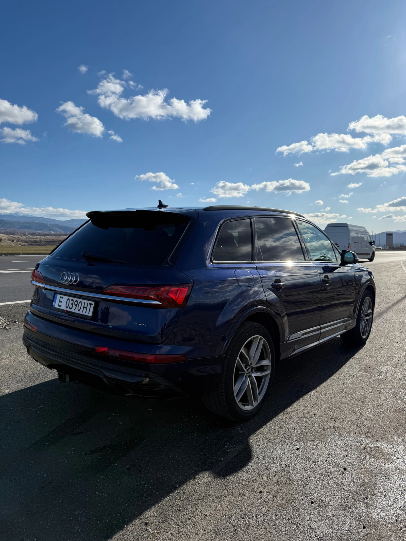 Audi Q7 Progressiv 55 TFSI quattro* Black Optics* S-LINE - изображение 4