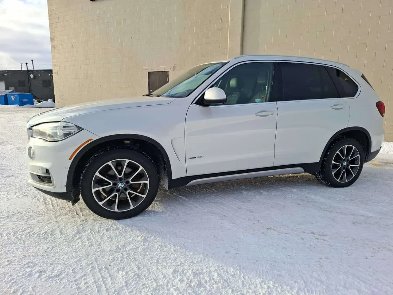 BMW X5 * xDrive35i * DIGITAL * PANO * ПОДГРЕВИ - изображение 2