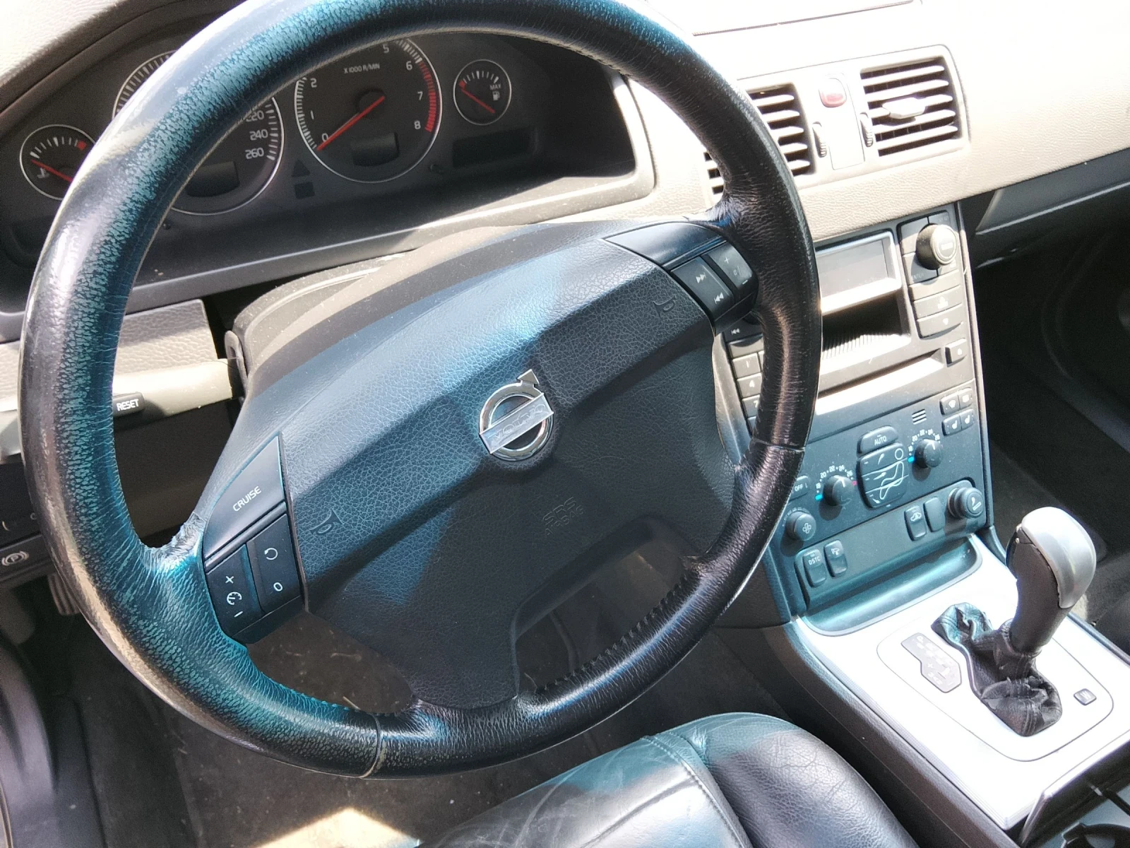 Volvo Xc90 2.5i, снимка 9 - Автомобили и джипове - 54821527