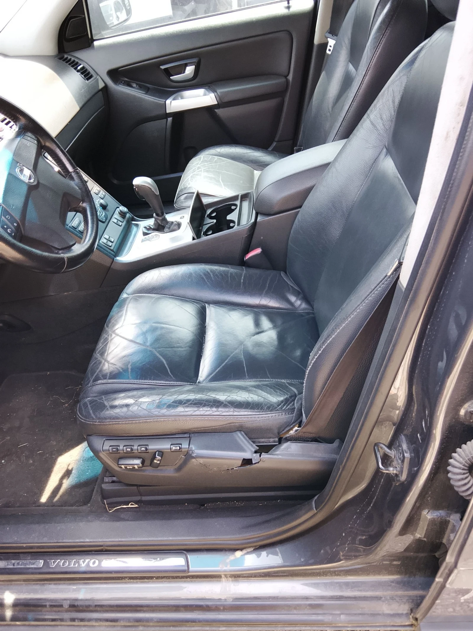 Volvo Xc90 2.5i, снимка 10 - Автомобили и джипове - 54821527