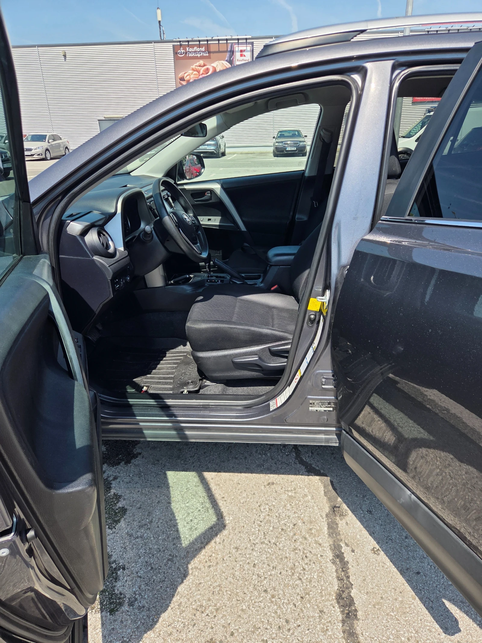 Toyota Rav4 2.5i 4х4 Aysin автомат, снимка 2 - Автомобили и джипове - 56110895