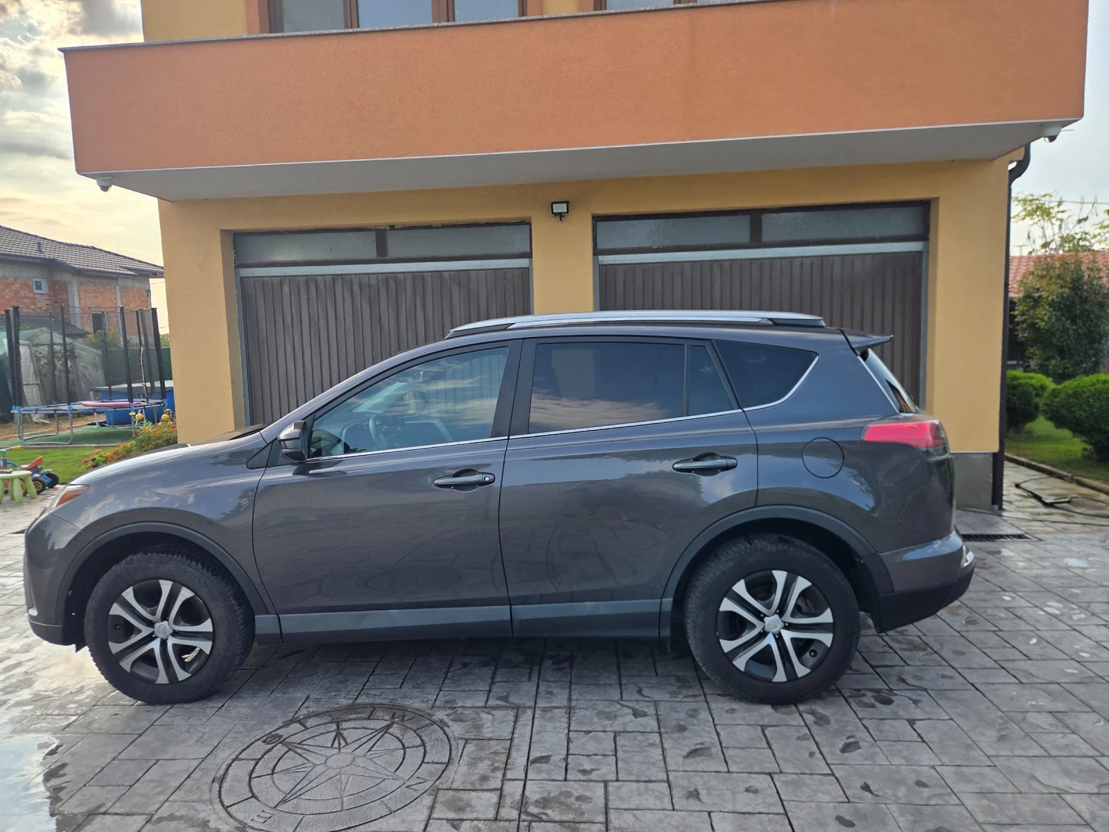 Toyota Rav4 2.5i 4х4 Aysin автомат, снимка 12 - Автомобили и джипове - 56110895