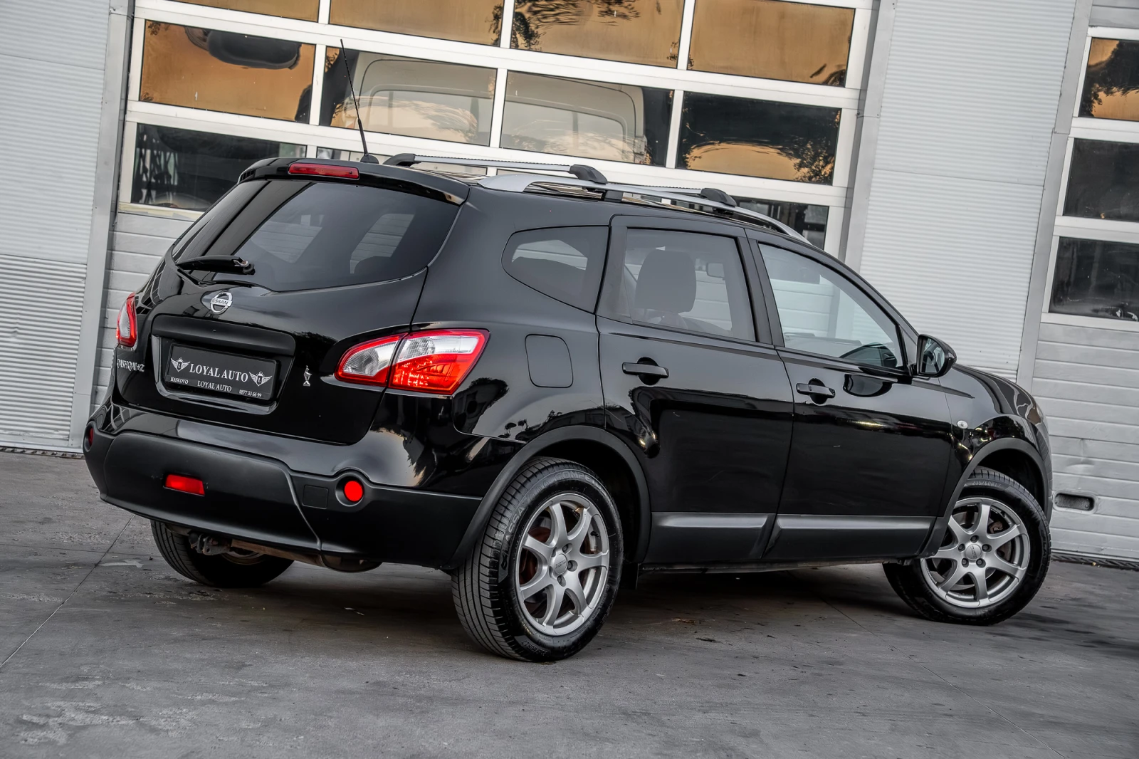 Nissan Qashqai Plus 2 Pano Bose, снимка 4 - Автомобили и джипове - 56194647