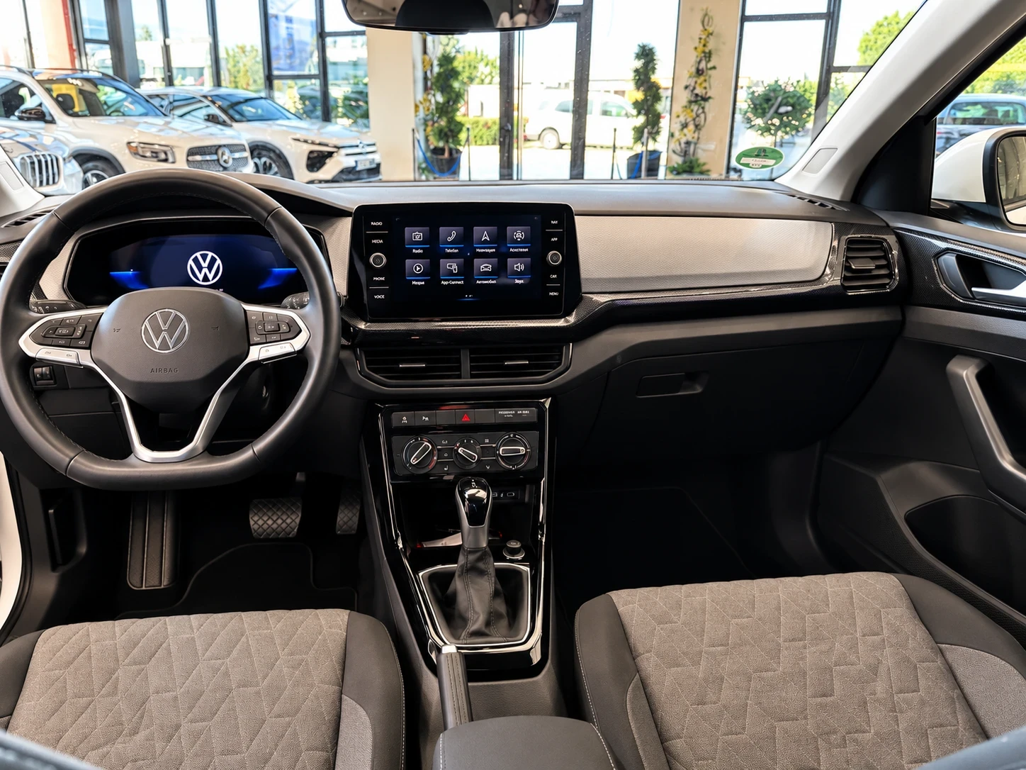 VW T-Cross LIFE | LEASING, снимка 9 - Автомобили и джипове - 56611973