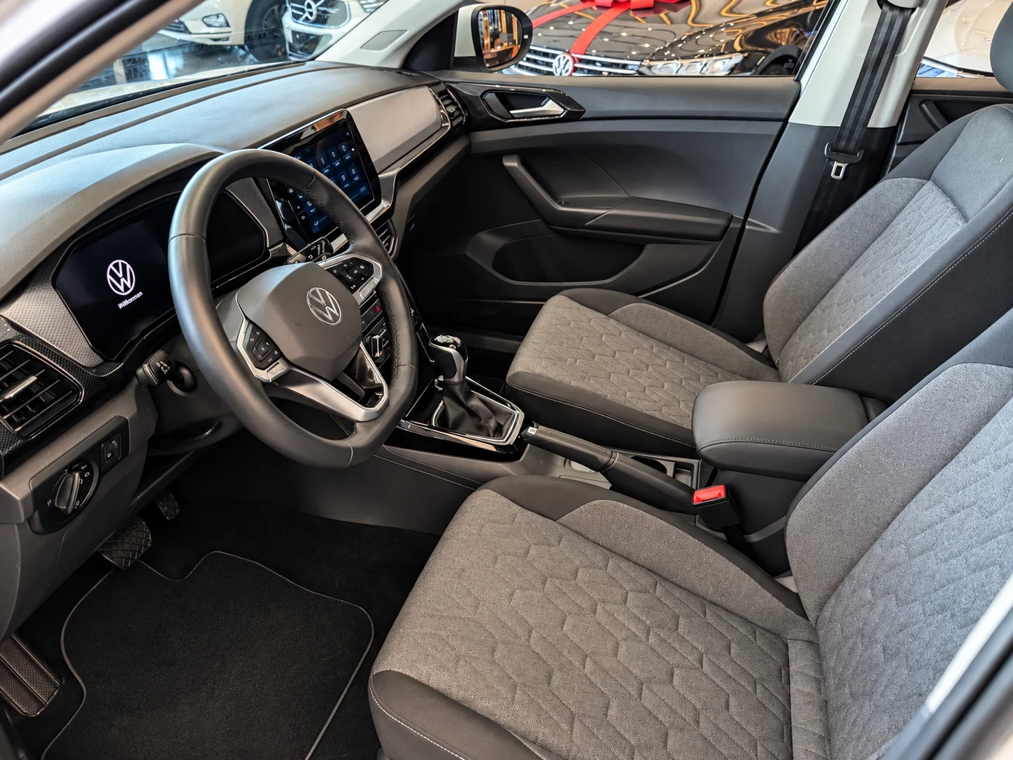 VW T-Cross LIFE | LEASING, снимка 8 - Автомобили и джипове - 56611973