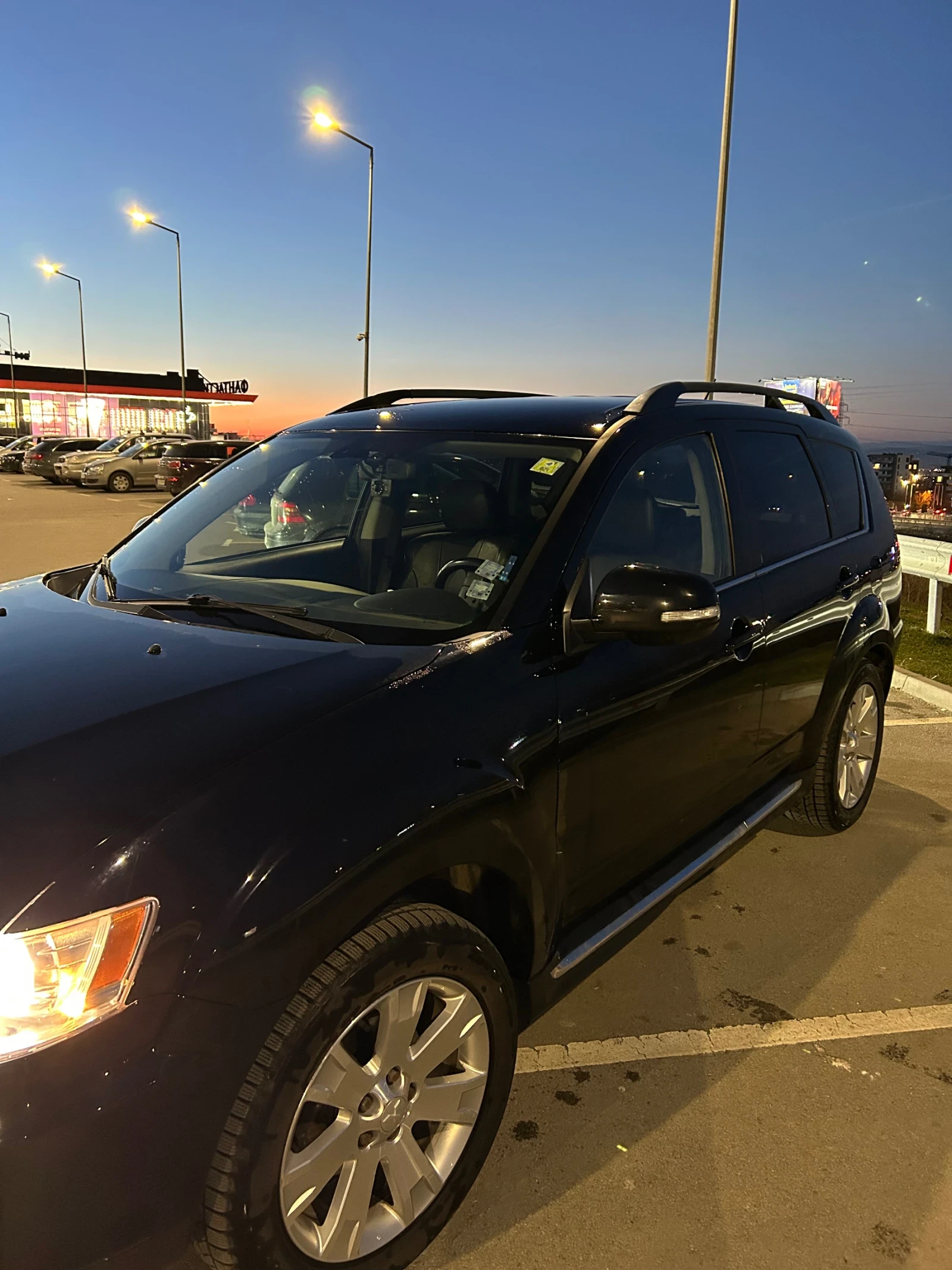 Mitsubishi Outlander, снимка 7 - Автомобили и джипове - 56642108