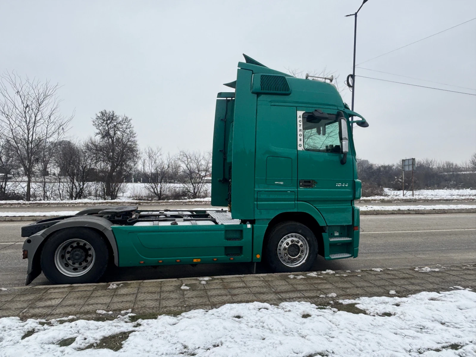 Mercedes-Benz 1844  - изображение 8