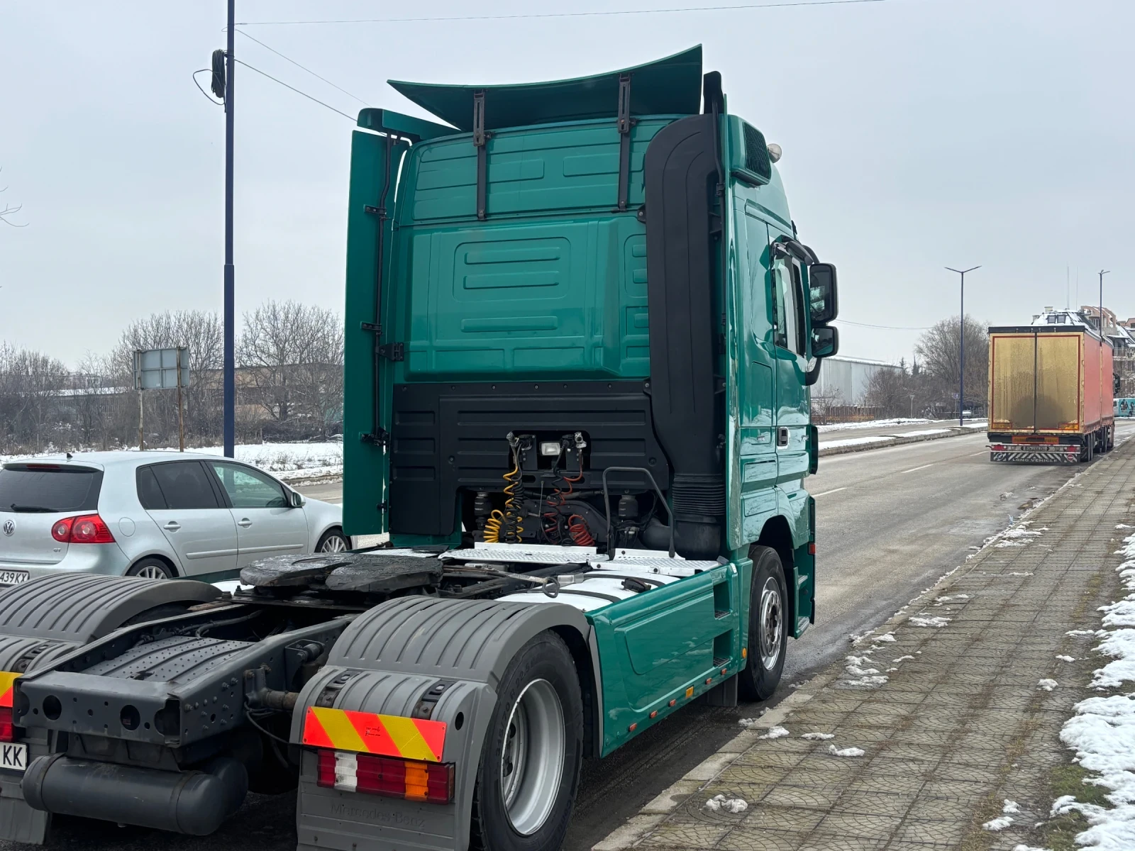 Mercedes-Benz 1844  - изображение 7