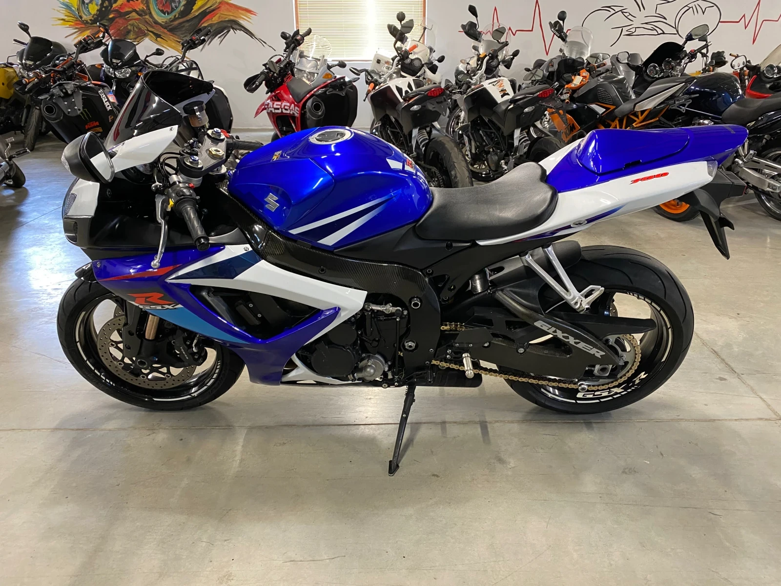 Suzuki Gsxr 750 К7 - изображение 5