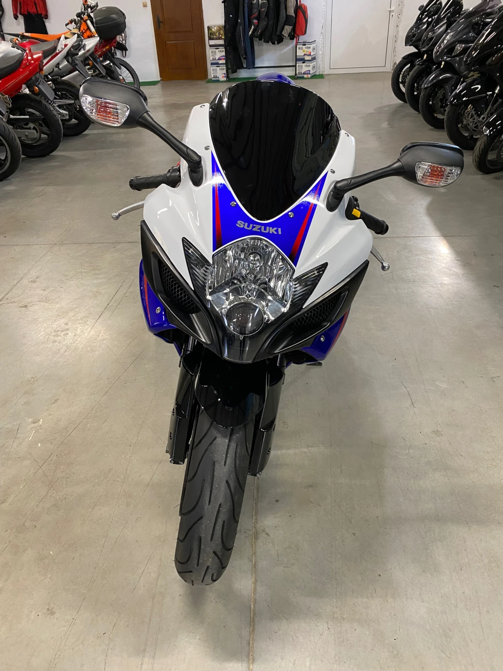Suzuki Gsxr 750 К7 - изображение 3