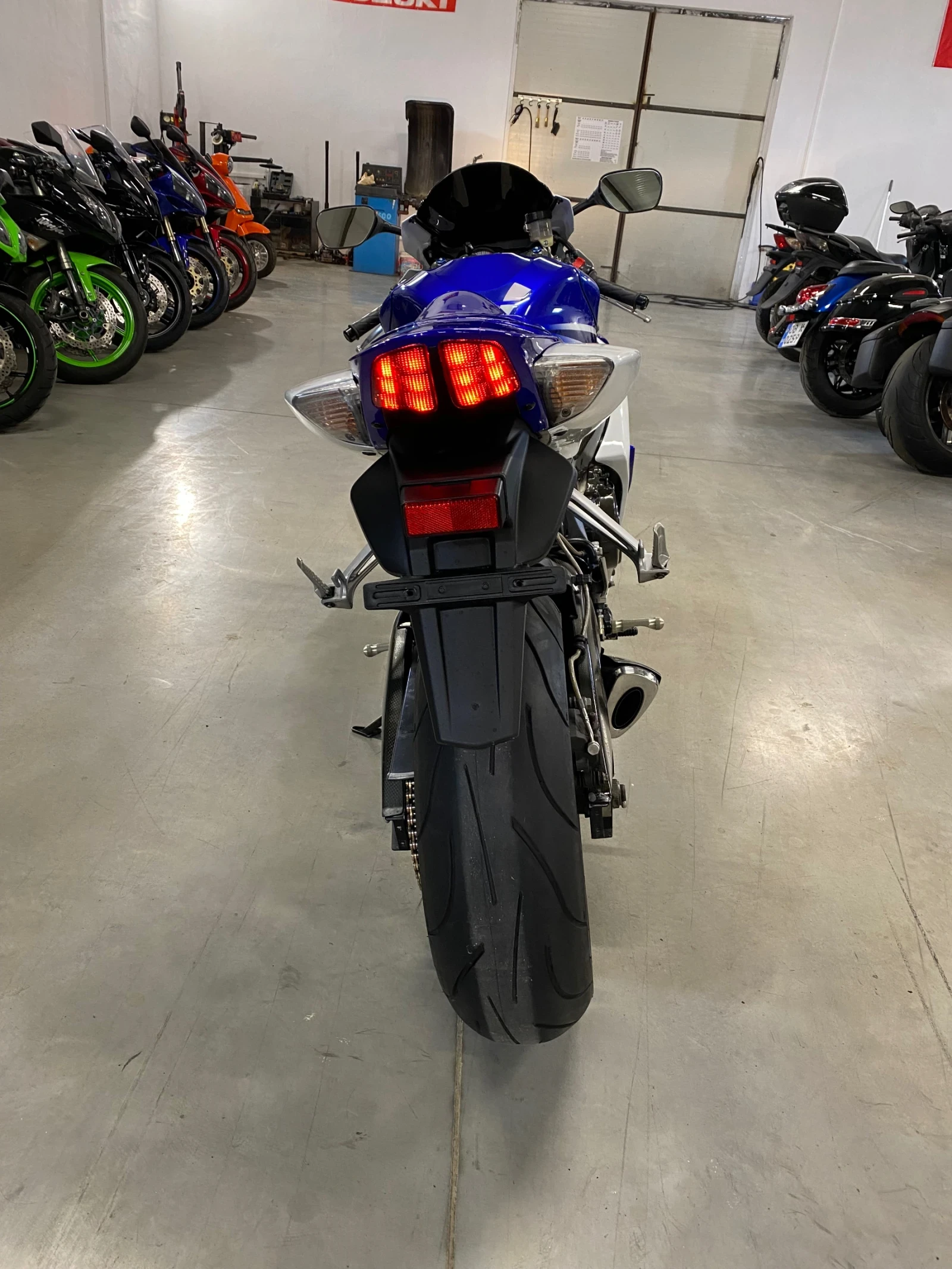 Suzuki Gsxr 750 К7 - изображение 6